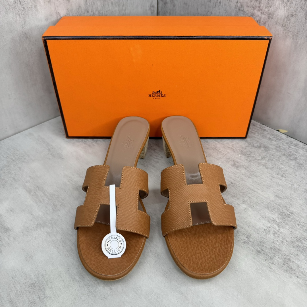 Hermès 新款上架 爱马仕 H人字拖 女拖鞋 款式 传久 经得起考验