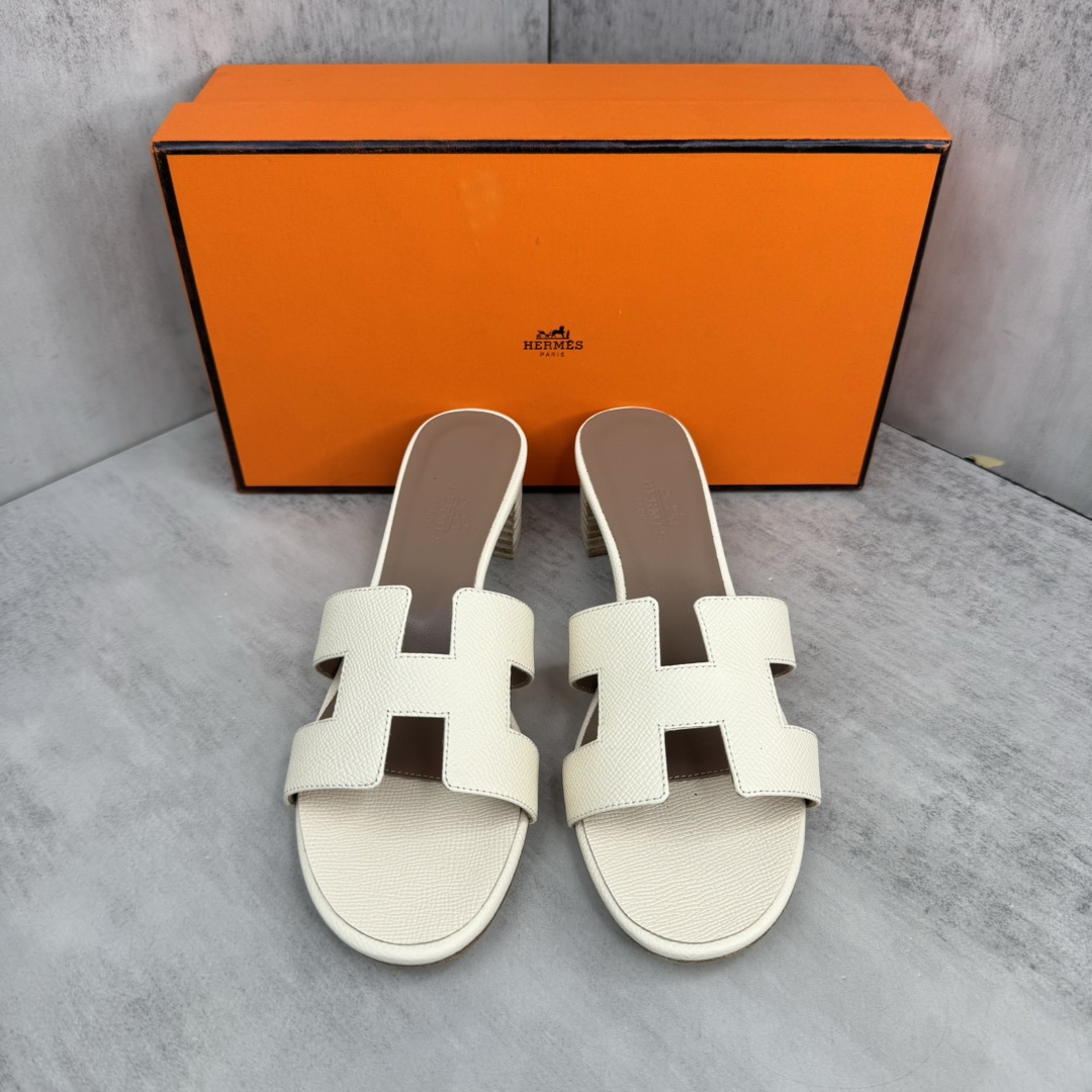 Hermès 新款上架 爱马仕 H人字拖 女拖鞋 款式 传久 经得起考验
