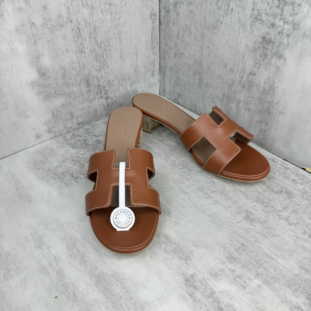 Hermès 新款上架 爱马仕 H人字拖 女拖鞋 款式 传久 经得起考验