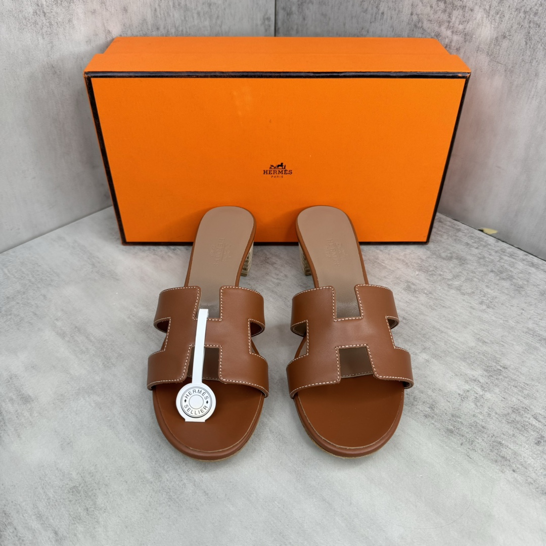 Hermès 新款上架 爱马仕 H人字拖 女拖鞋 款式 传久 经得起考验