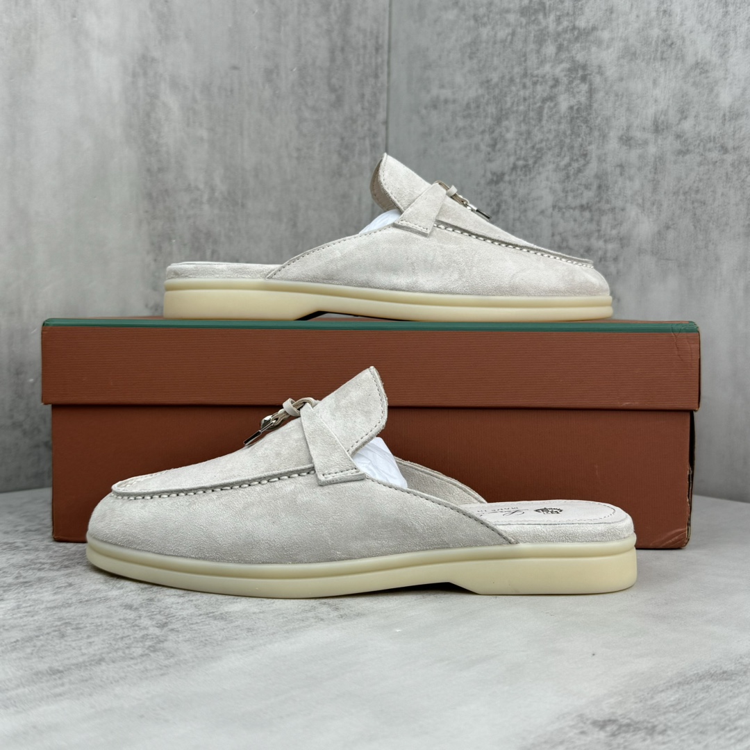 Loro Piana 新款上架 LP最新款乐福鞋拖鞋 意大利高级品牌Loro Piana 是意大利 奢侈品牌