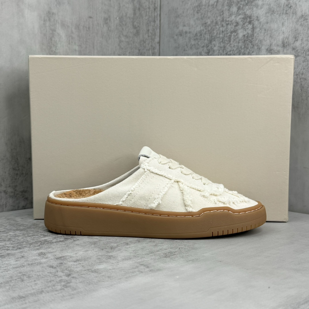 Unknown 新款上架 足下工业会所/FOOT INDUSTRY Urban German Trainer Sneaker 城市生活系列低帮德训风情侣 百搭休闲运动板鞋“皮革白浅灰生胶底”AUA301-001 尺码：36-45