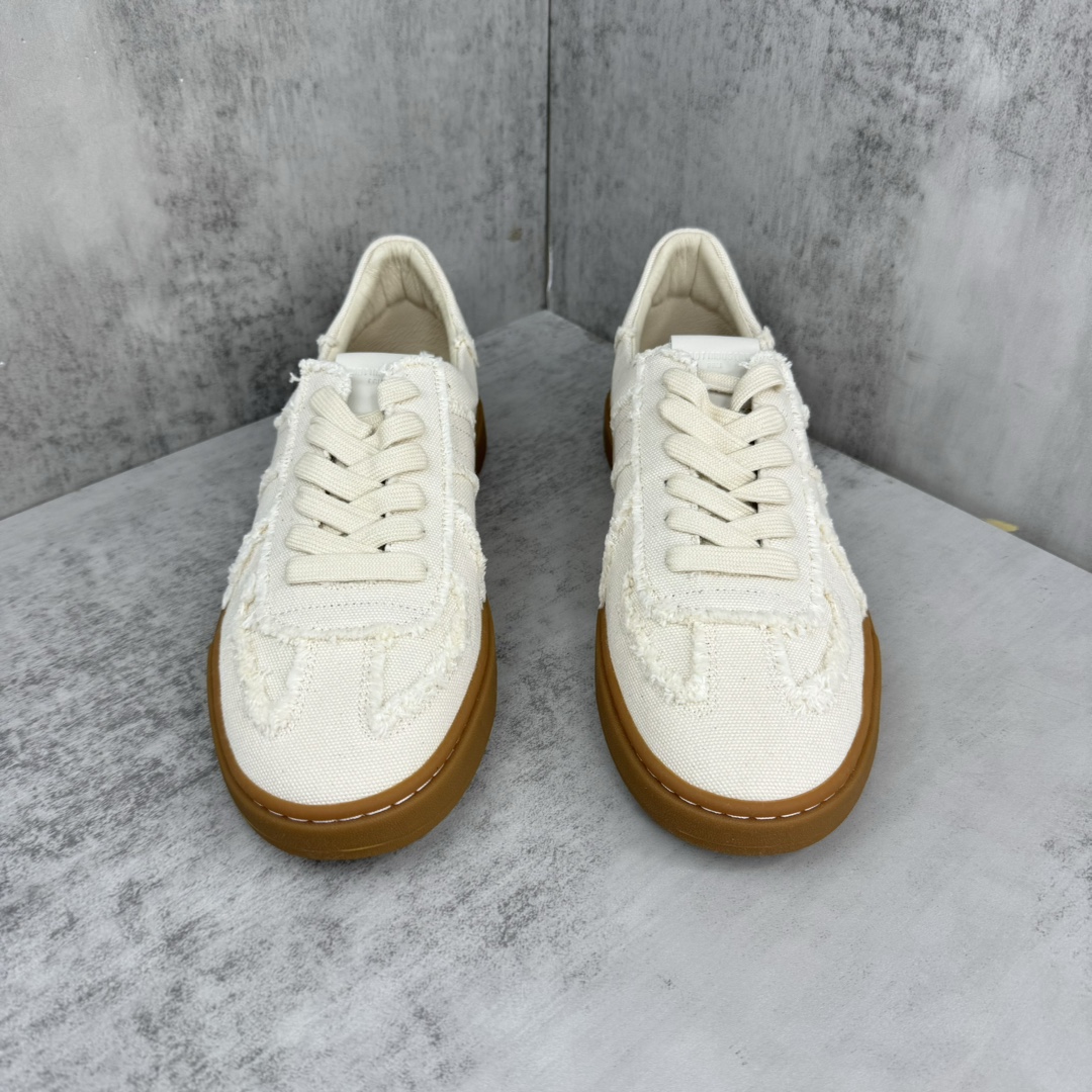 Unknown 新款上架 足下工业会所/FOOT INDUSTRY Urban German Trainer Sneaker 城市生活系列低帮德训风情侣 百搭休闲运动板鞋“皮革白浅灰生胶底”AUA301-001 尺码：36-45
