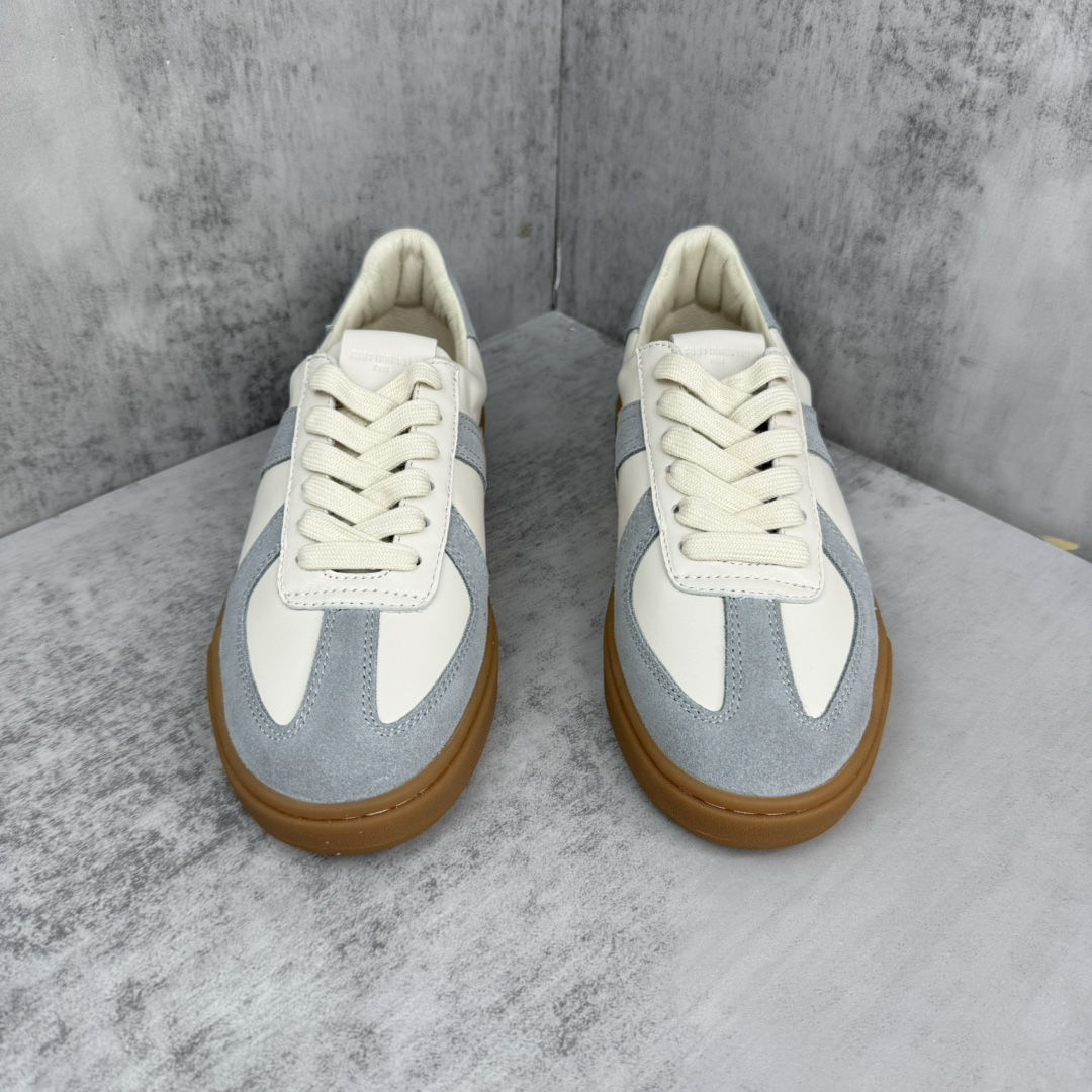 Unknown 新款上架 足下工业会所/FOOT INDUSTRY Urban German Trainer Sneaker 城市生活系列低帮德训风情侣 百搭休闲运动板鞋“皮革白浅灰生胶底”AUA301-001 尺码：36-45