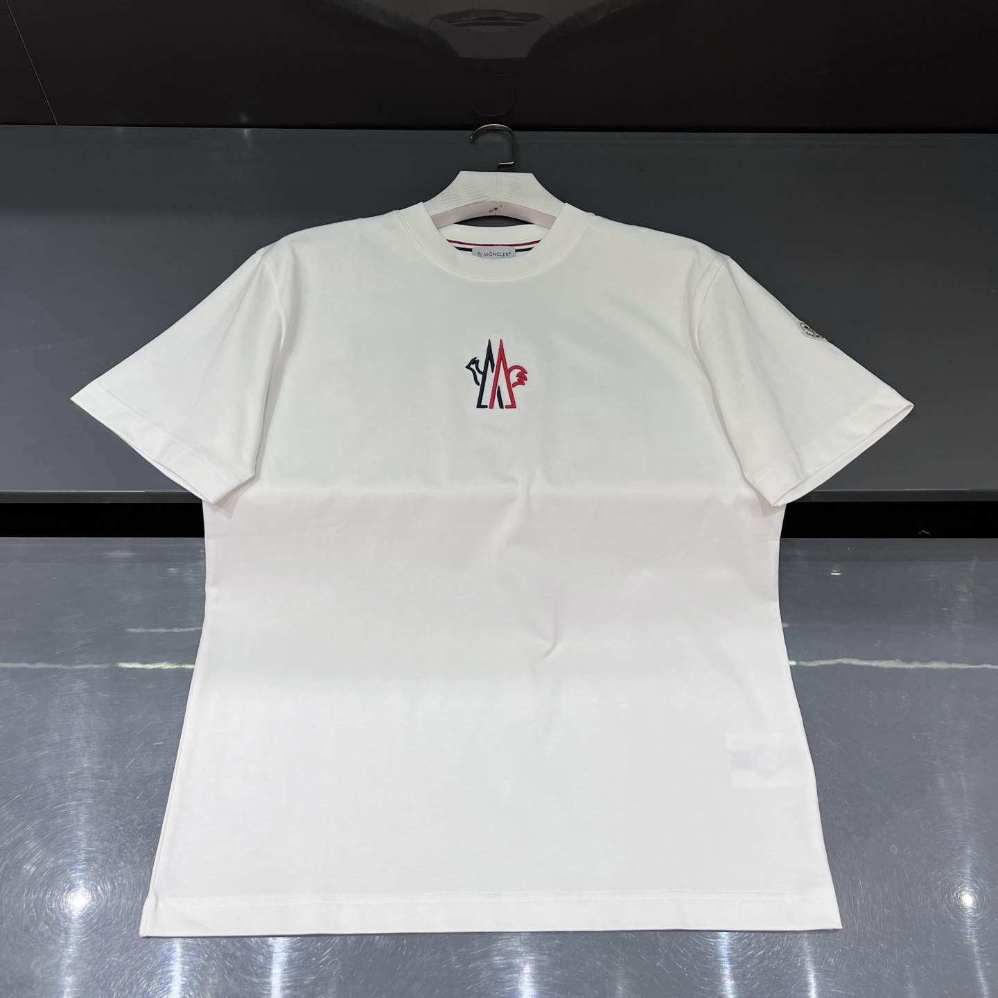 NO:468099,White details close-up, alexander wang19860909白色细节特写,,alexander wang,Men's clothing