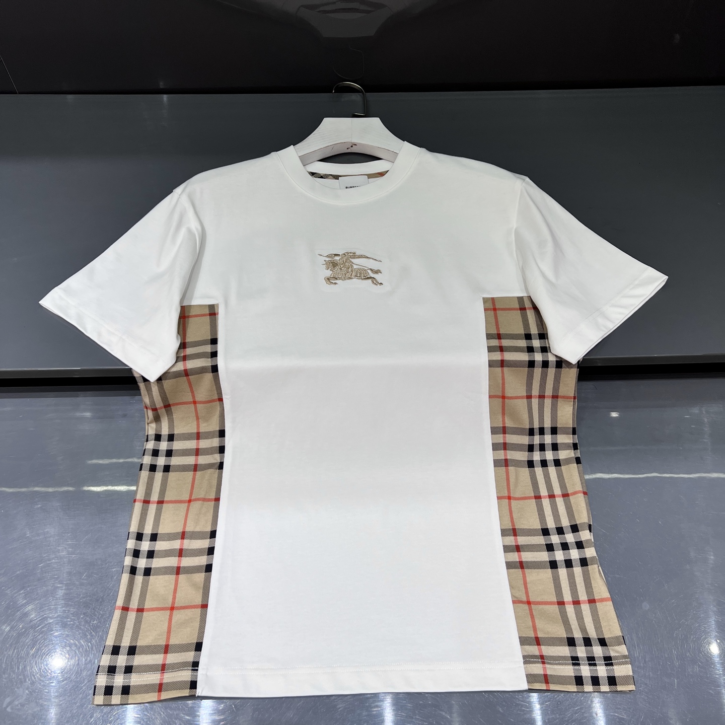 NO:464256,White details close-up, alexander wang19860909白色细节特写,,alexander wang,Men's clothing