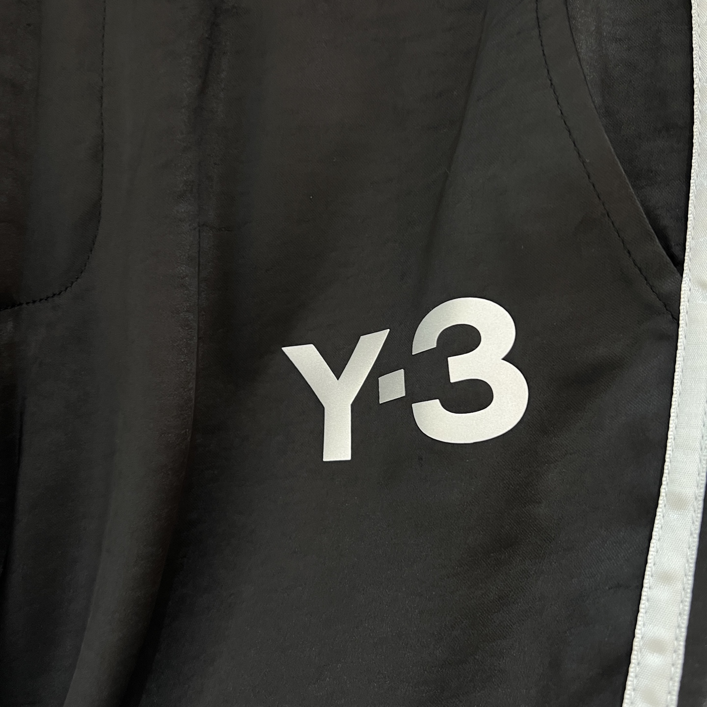 P594 Y3 Yamamoto Light-Spring-Summer Skin-Skin-Skin Pants Collection: Comfortable, Fashionable, Dynamic - 图片 7