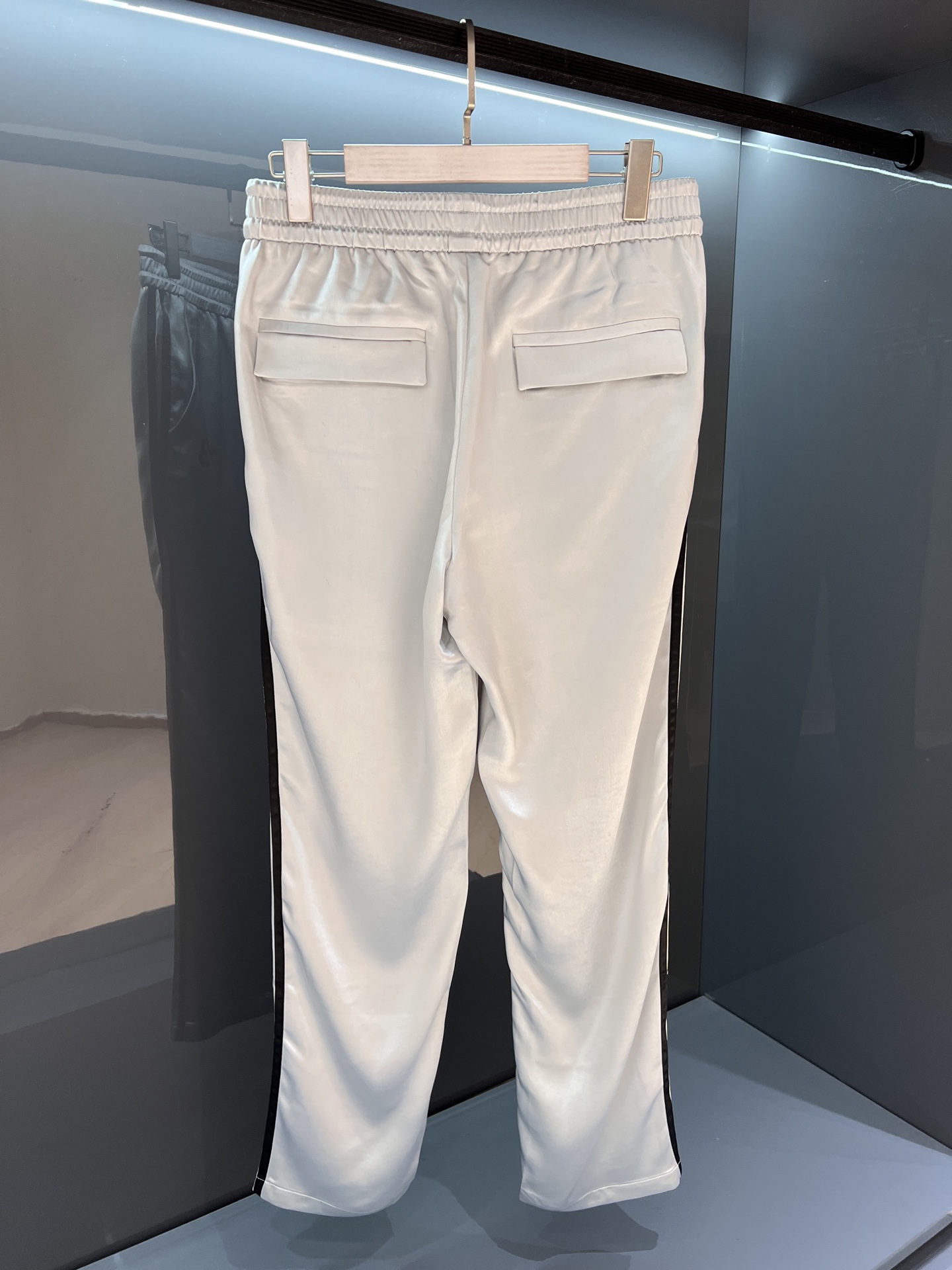 P594 Y3 Yamamoto Light-Spring-Summer Skin-Skin-Skin Pants Collection: Comfortable, Fashionable, Dynamic - 图片 6