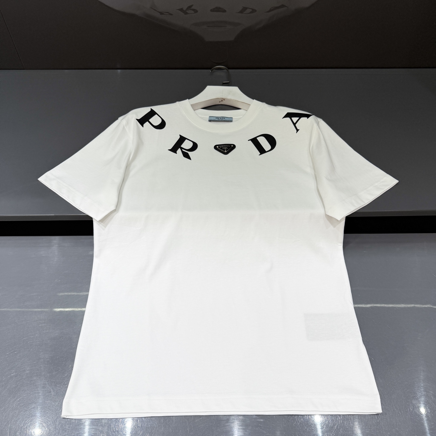 NO:595865,Close-up of white details, alexander wang19860909白色细节特写,,alexander wang,Men's clothing