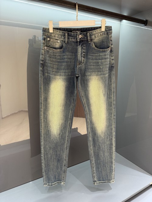 Dolce & Gabbana Men's Slim-Fit Jeans, Washed Denim, Stylish and Comfortable 1 Dolce & Gabbana Men's Slim-Fit Jeans, Washed Denim, Stylish and Comfortable