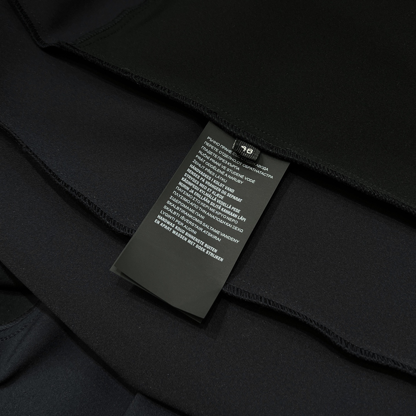 上衣：细节特写