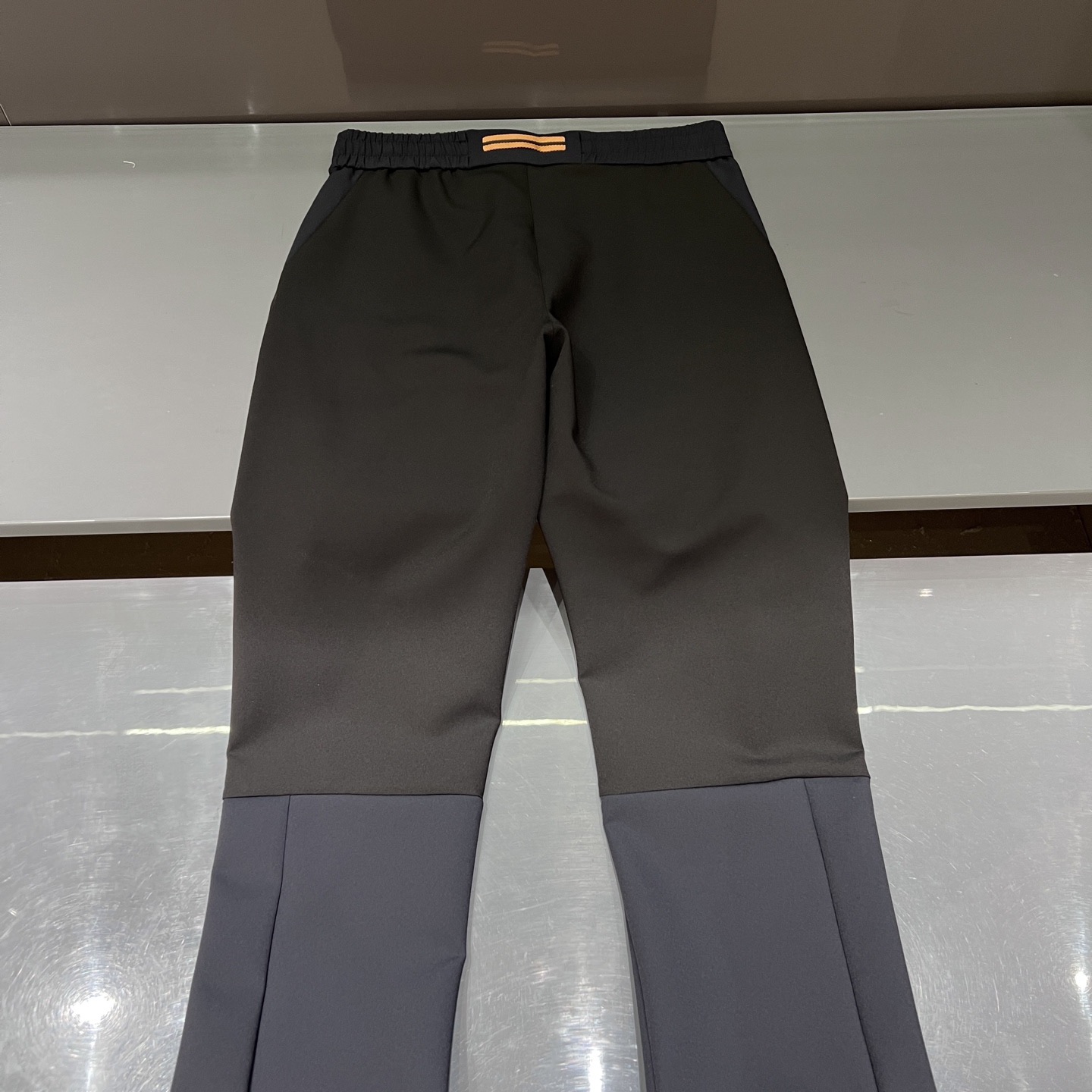 裤装：细节特写