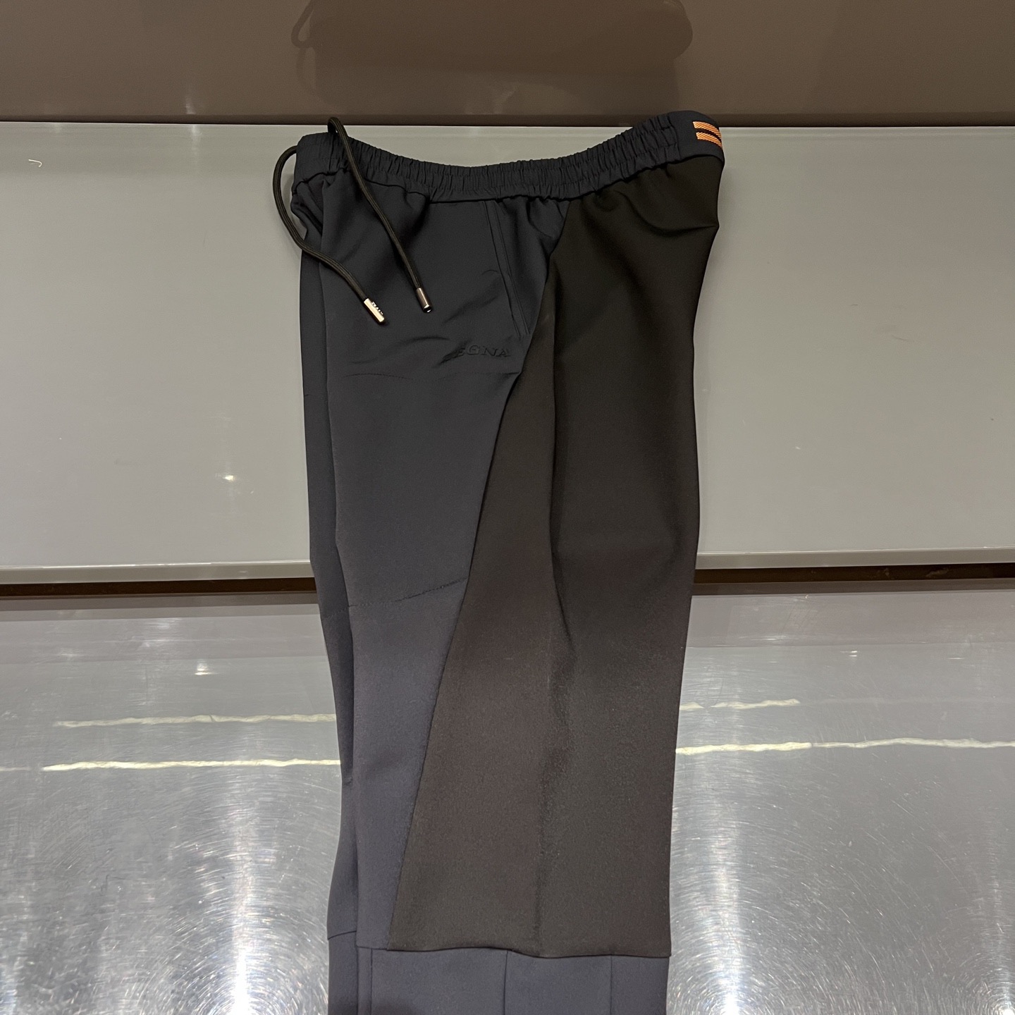 裤装：细节特写