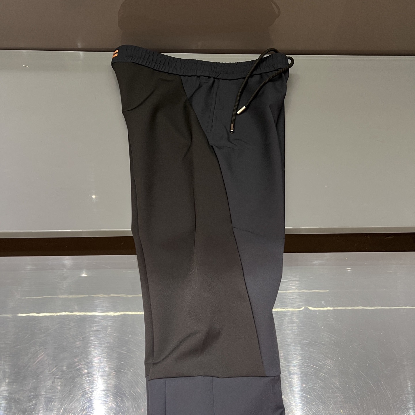 裤装：细节特写