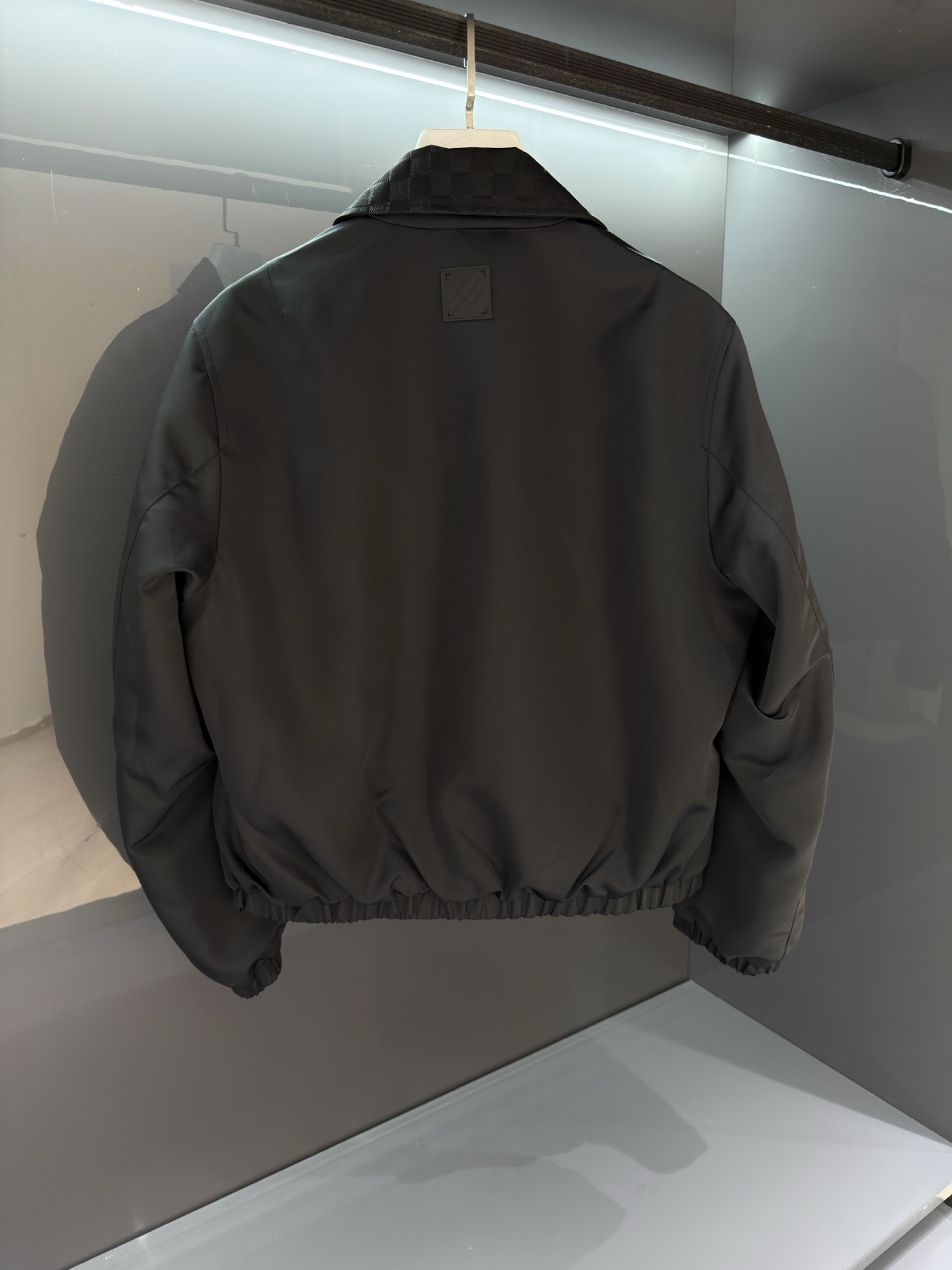 1v 路易威登 25SS 秋冬新品 双面穿设计，柜台同步 ‼️‼️ “驴牌” 秋冬系列新式上线.极致奢感