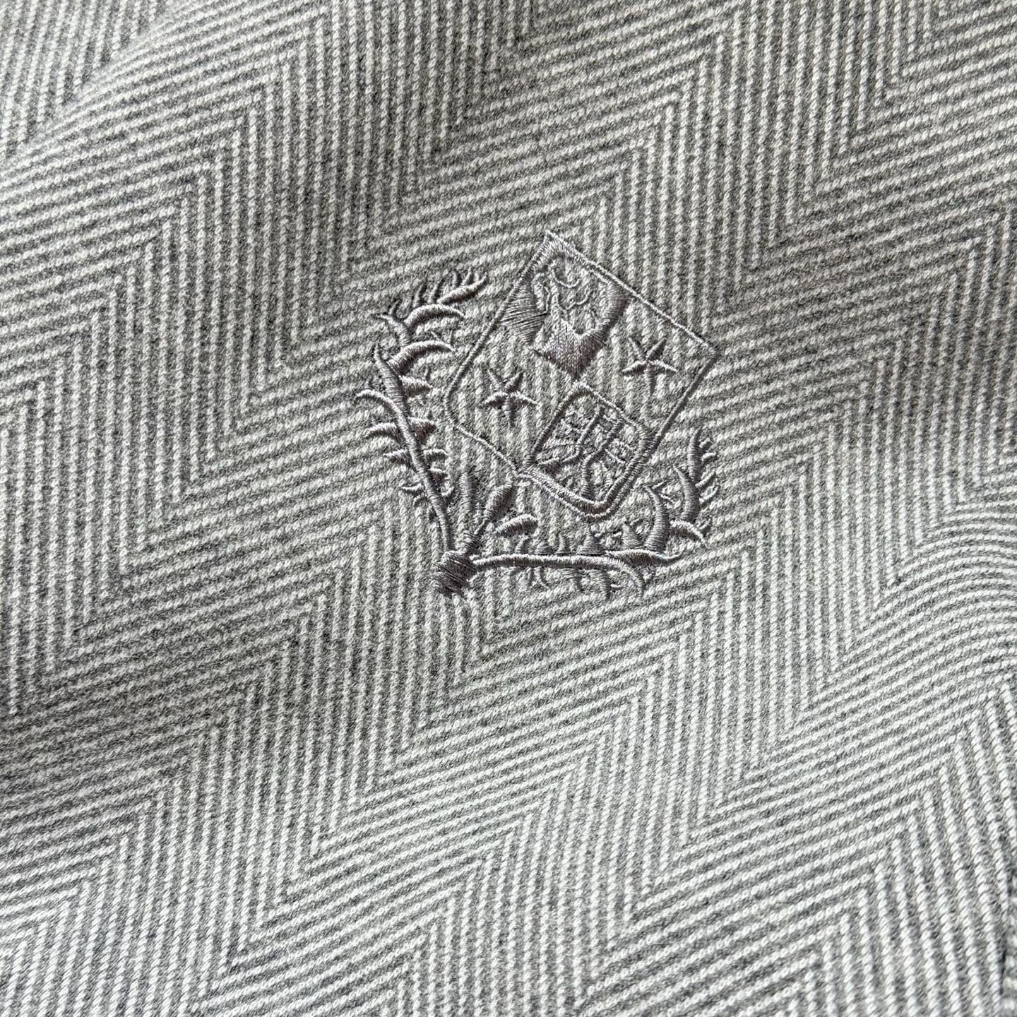 灰色：细节特写