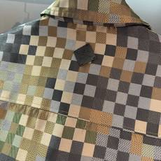 男士提花格纹夹克外套,香港洋行渠道货,25SS秋冬新品,高奢品鉴白金级单品,经典人气单品!丹宁元素在这一 男士提花格纹夹克外套,香港洋行渠道货,25SS秋冬新品,高奢品鉴白金级单品,经典人气单品!丹宁元素在这一