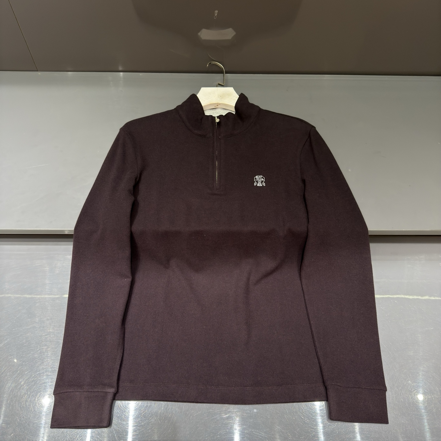 紫色：细节特写