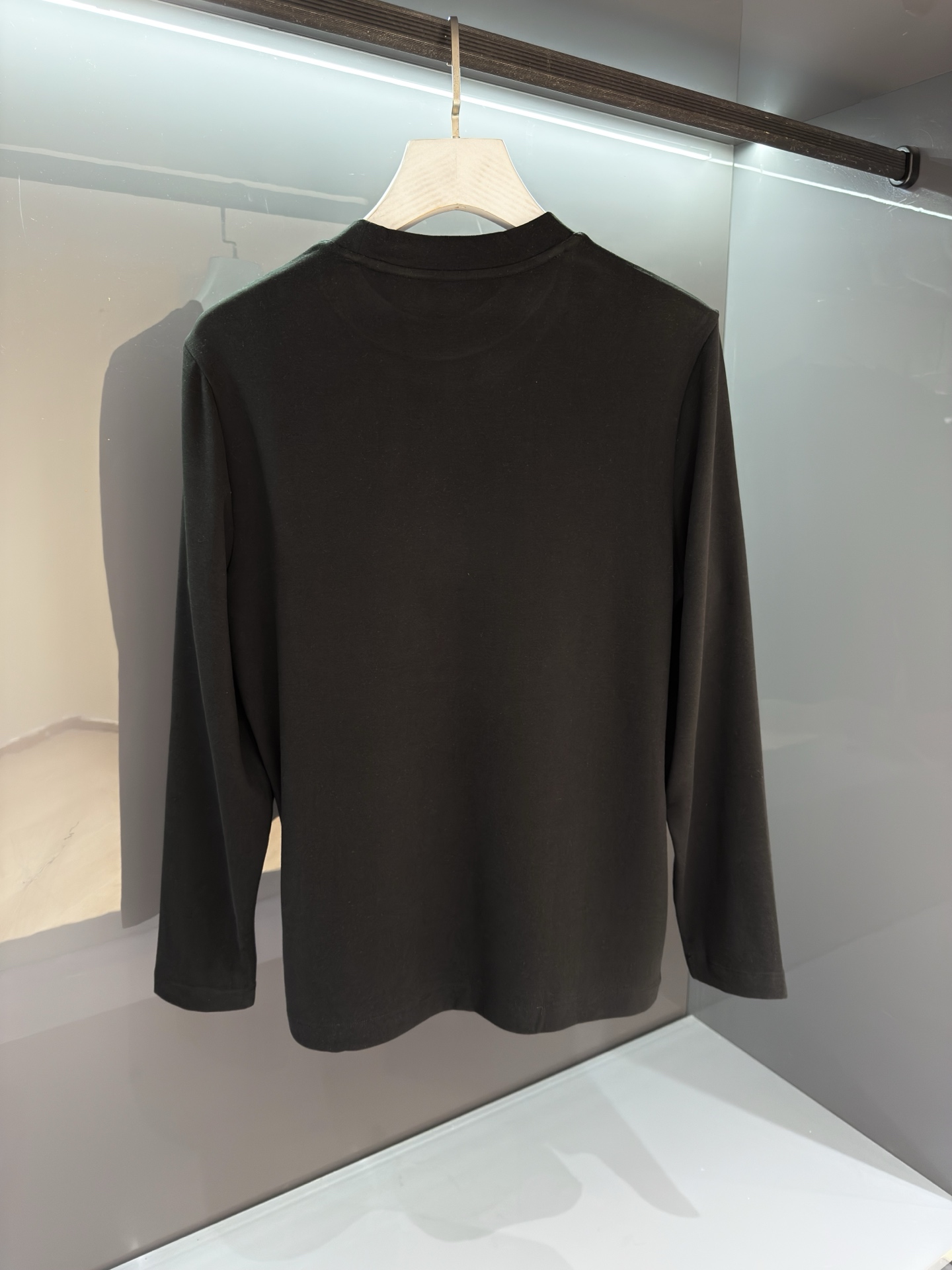 PR2025SS秋冬新款男士时装款加绒圆领长袖T恤，台湾意比贸易公司货，意大利原厂出品，经典王牌单品！P