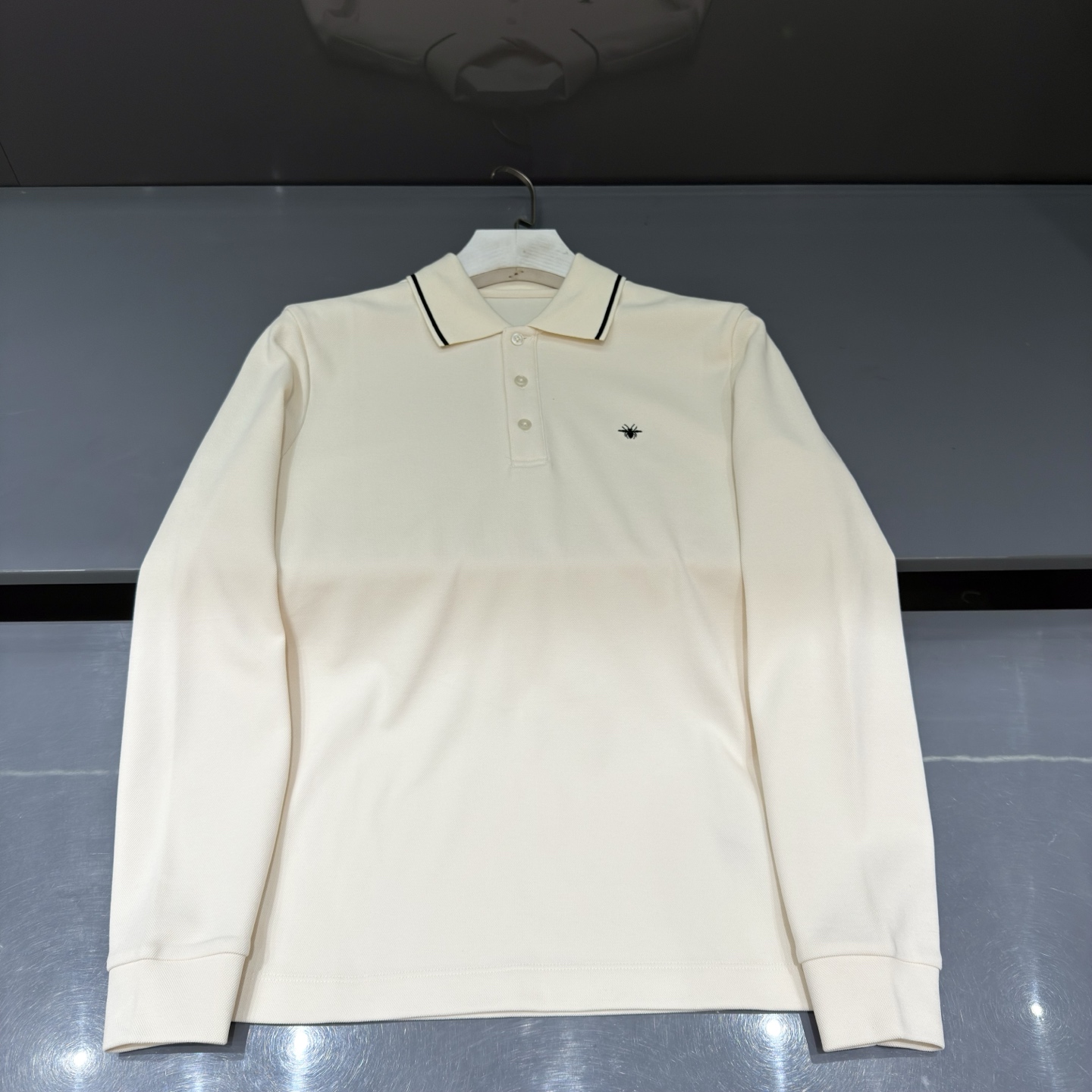 米白色：细节特写