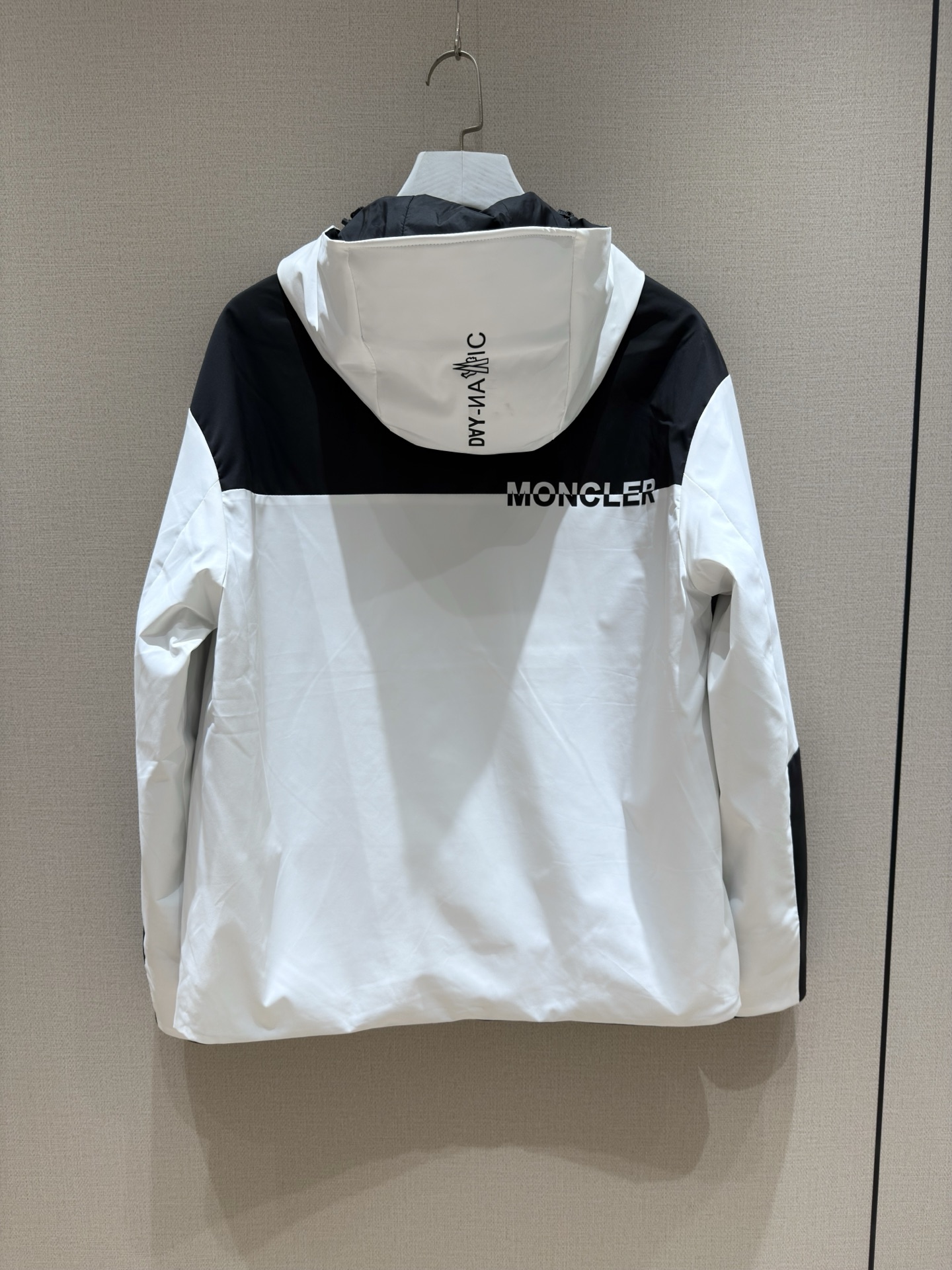 Mon 户外夹克冲锋衣