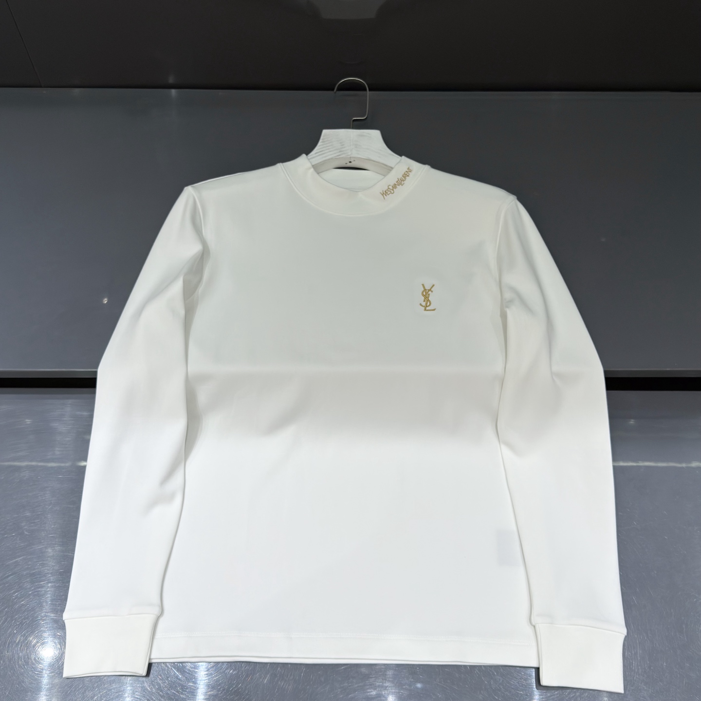 NO:538803,White details close-up, alexander wang19860909白色细节特写,,alexander wang,Men's clothing