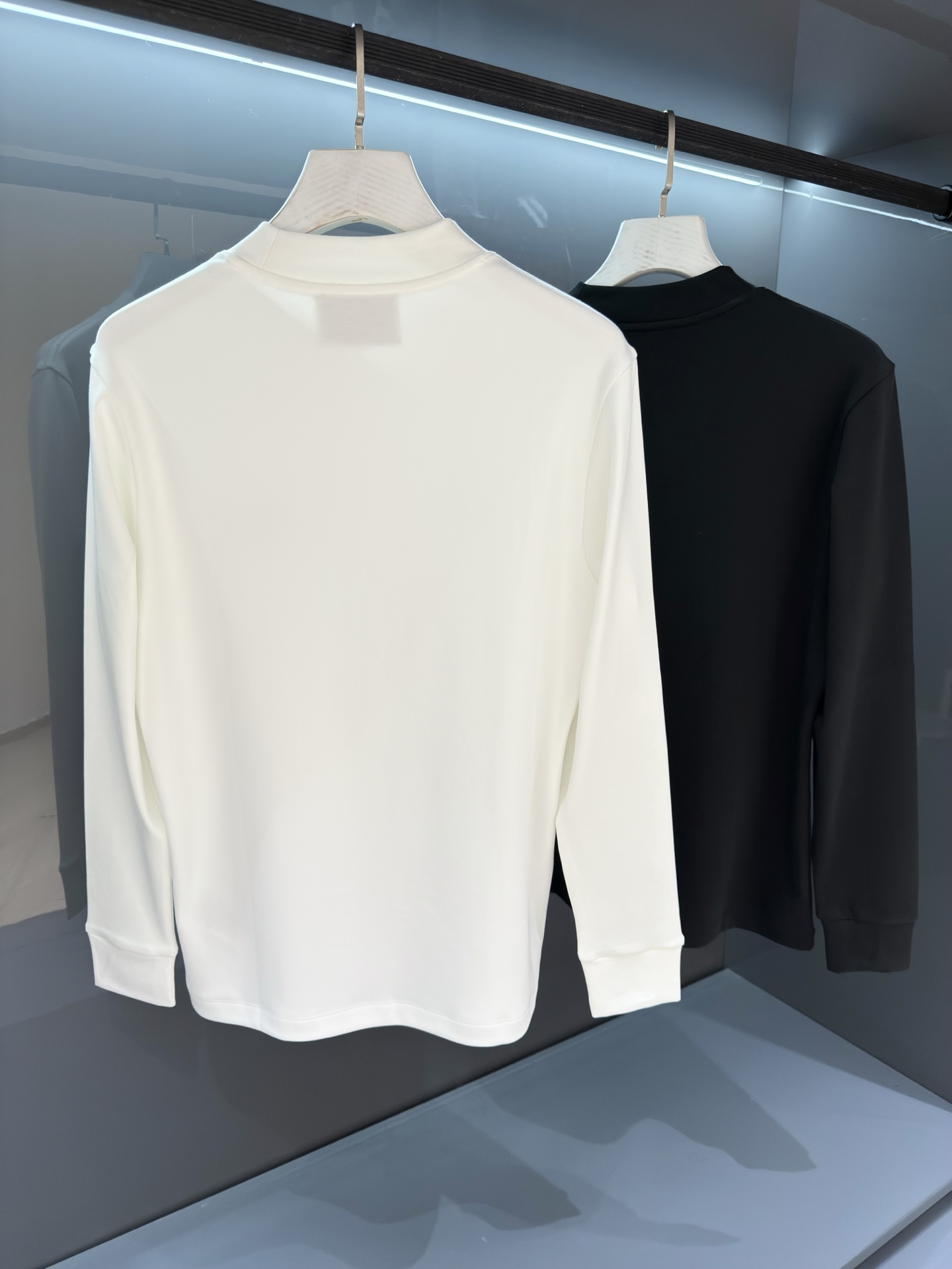 【新品】 ‼️‼️老牌贸易公司订单 Gu 2025SS秋冬男士加绒长袖打底衫 柜台同步发售，高精细的奢华