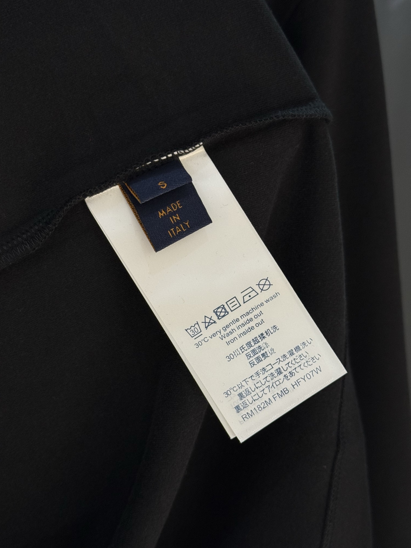 【新品】 驴 半高领打底衫 刺绣精品 ‼️‼️ 2025SS秋冬🆕 “驴”牌男士圆领长袖打底衫 柜台同步