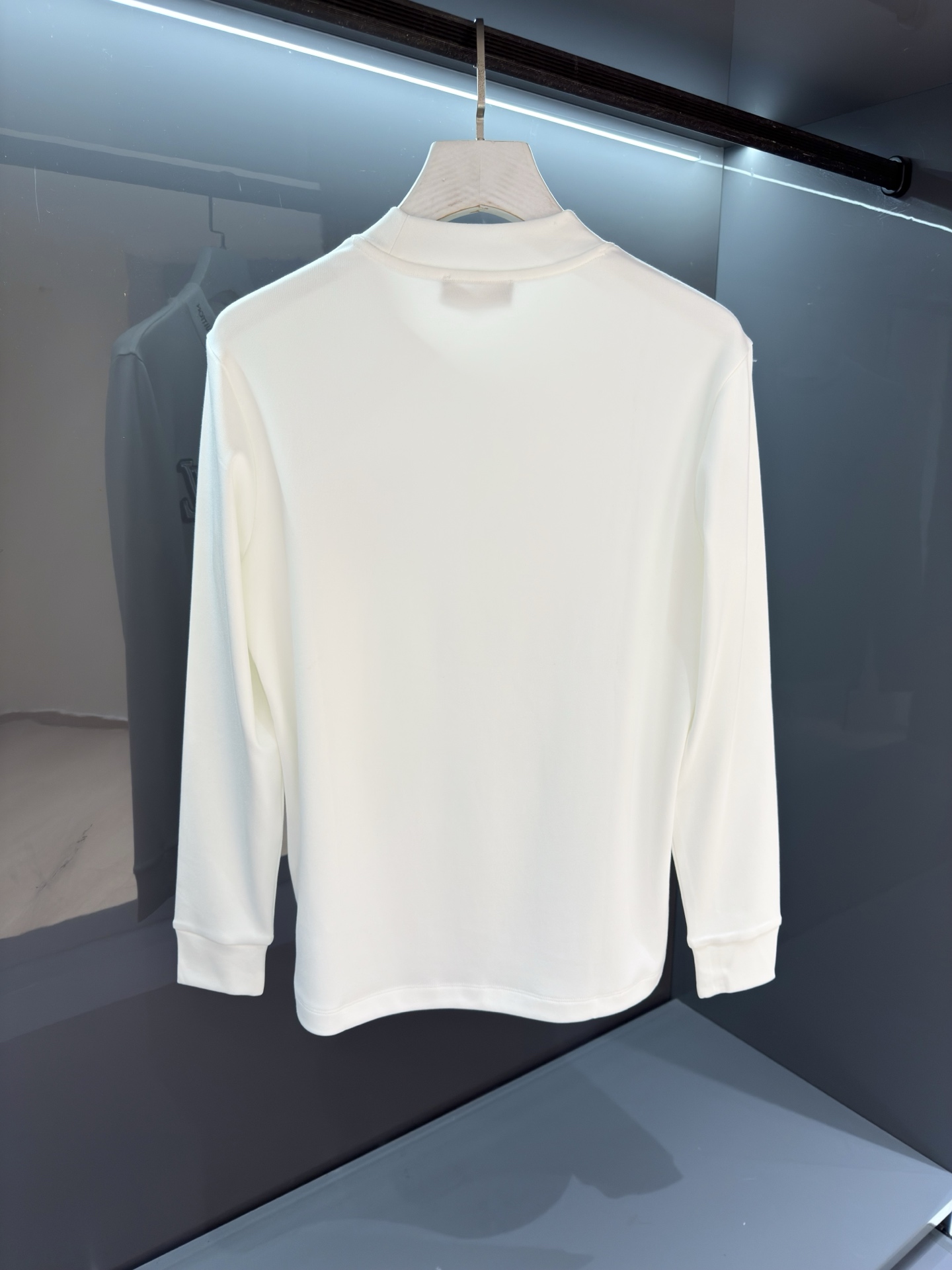 【新品】 驴 半高领打底衫 刺绣精品 ‼️‼️ 2025SS秋冬🆕 “驴”牌男士圆领长袖打底衫 柜台同步