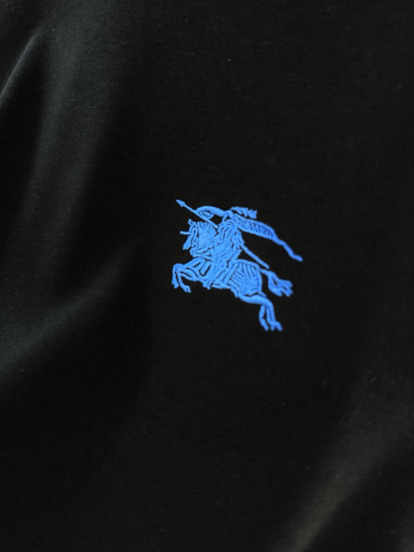 【新品】 Bur 战马刺绣‼️‼️ 2025SS秋冬🆕 “驴”牌男士圆领长袖打底衫 柜台同步发售，高精细