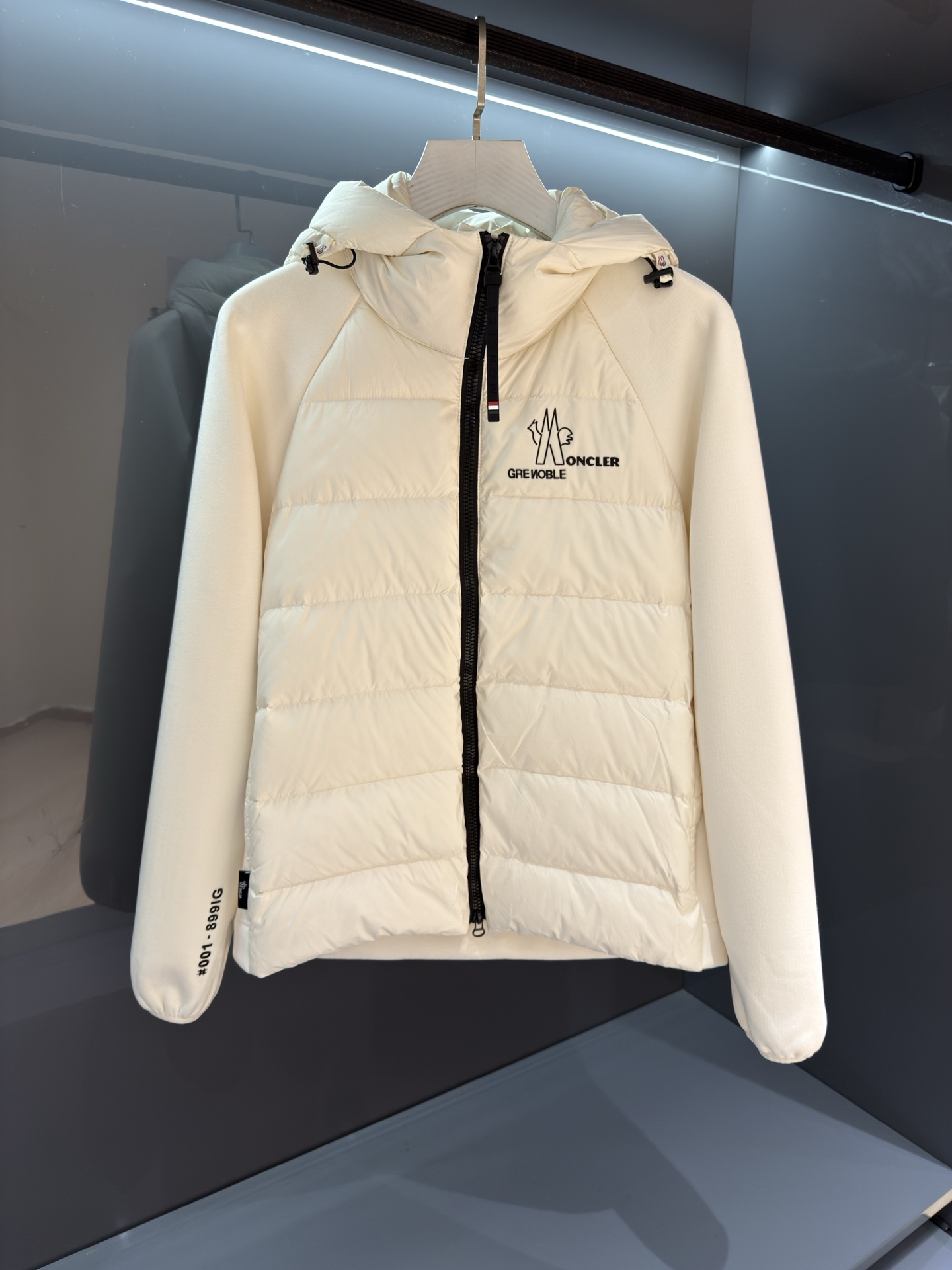 【新品】 ‼️‼️ 男士连帽拉链羽绒服夹克外套、贸易公司渠道货，高端品鉴臻品，顶级罗马尼亚产，25年A/