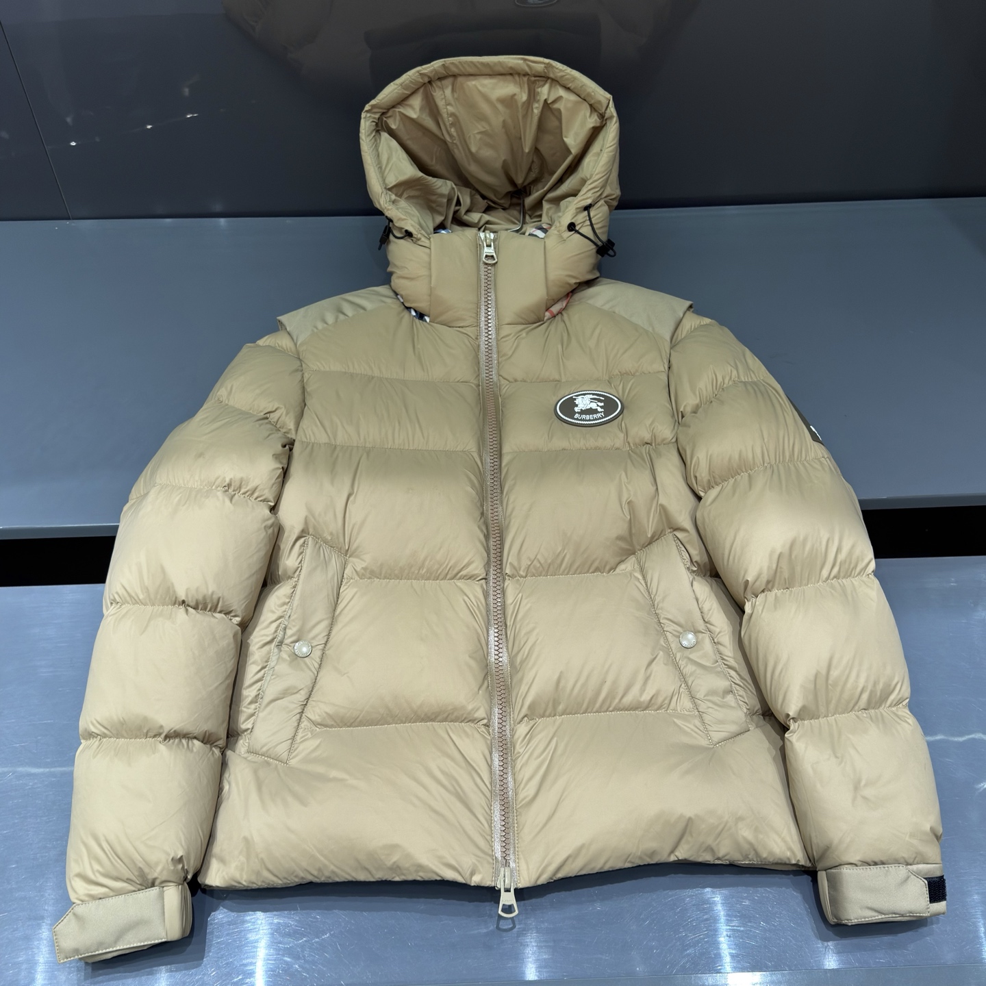 NO:597949,Khaki detail close-up, alexander wang19860909卡其色细节特写,,alexander wang,Men's clothing