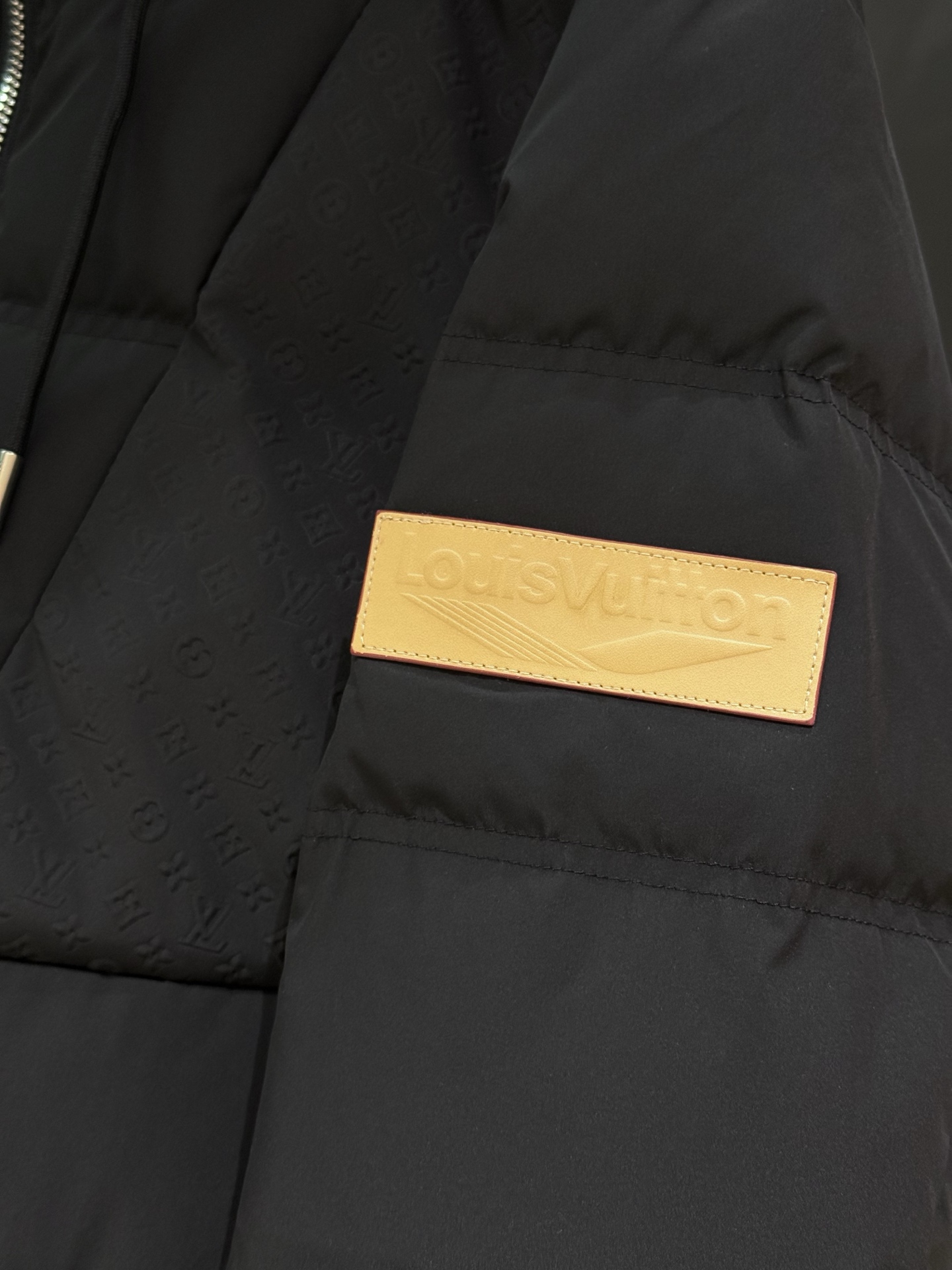 【新品】P 柜台同步发售 2025SS秋冬新品 男士连帽羽绒服，可拆卸连帽设计！贸易公司渠道订单‼️ 本