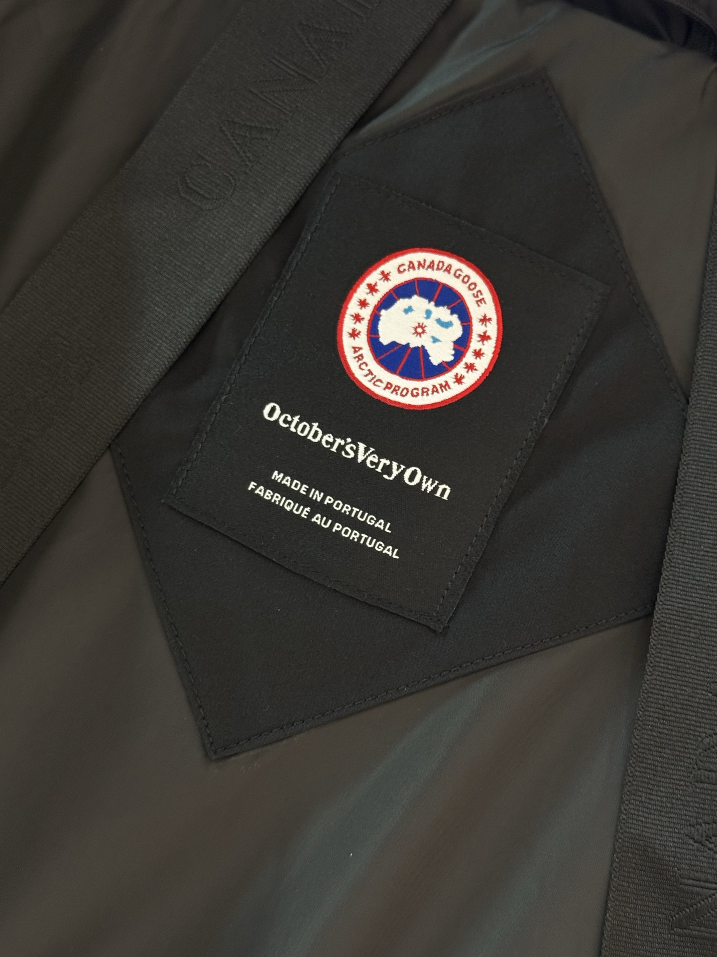 GOOSE加拿大鹅 Crofton纯色连帽拉链户外保暖排骨羽绒服 90绒填充 750蓬松度 田岛绣刺 白