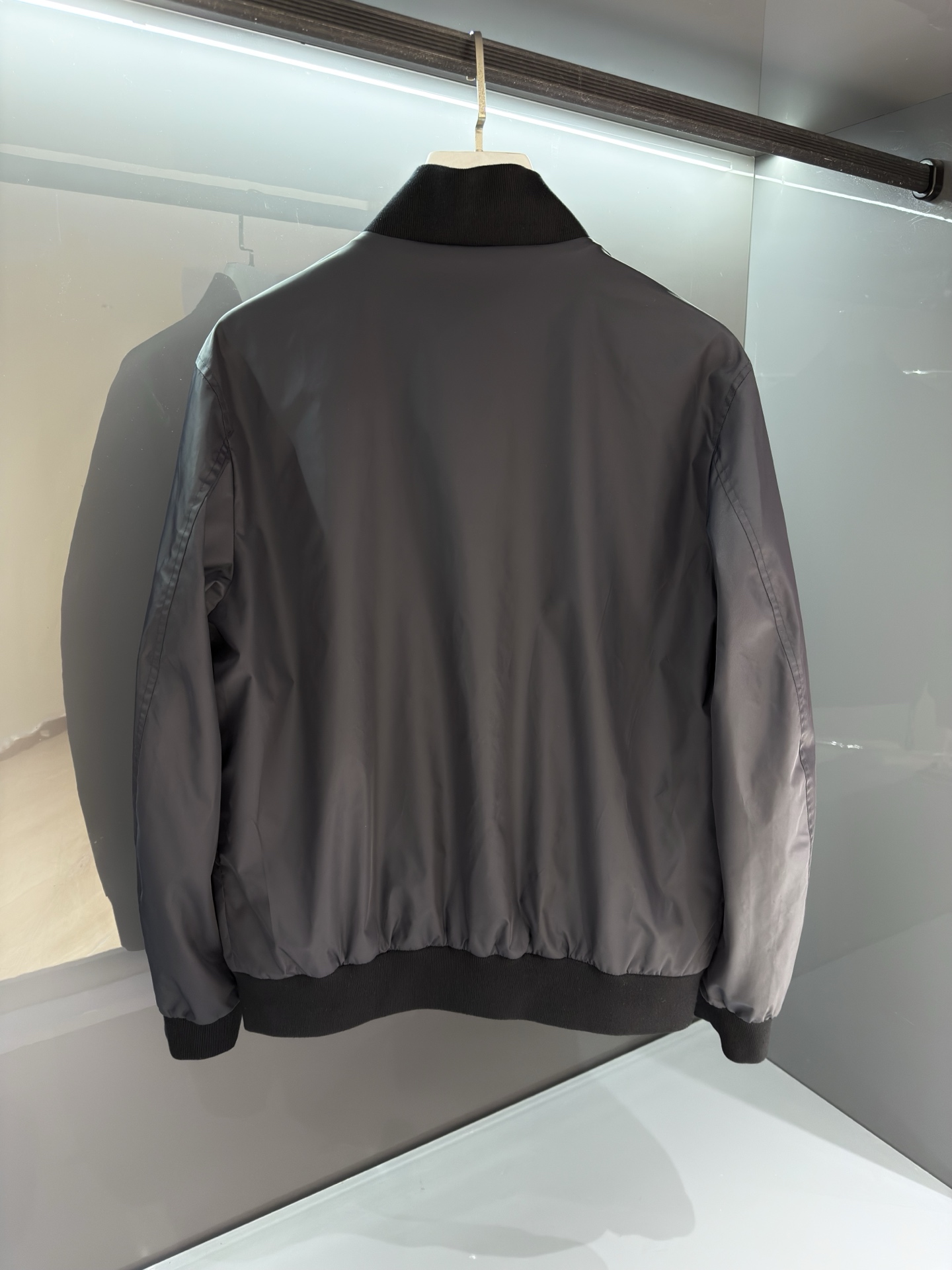 贸易公司订单‼️ 26SS早春新品 高端男士立领双面夹克外套 产量稀少珍贵.难度系数之高令人震撼!一眼便