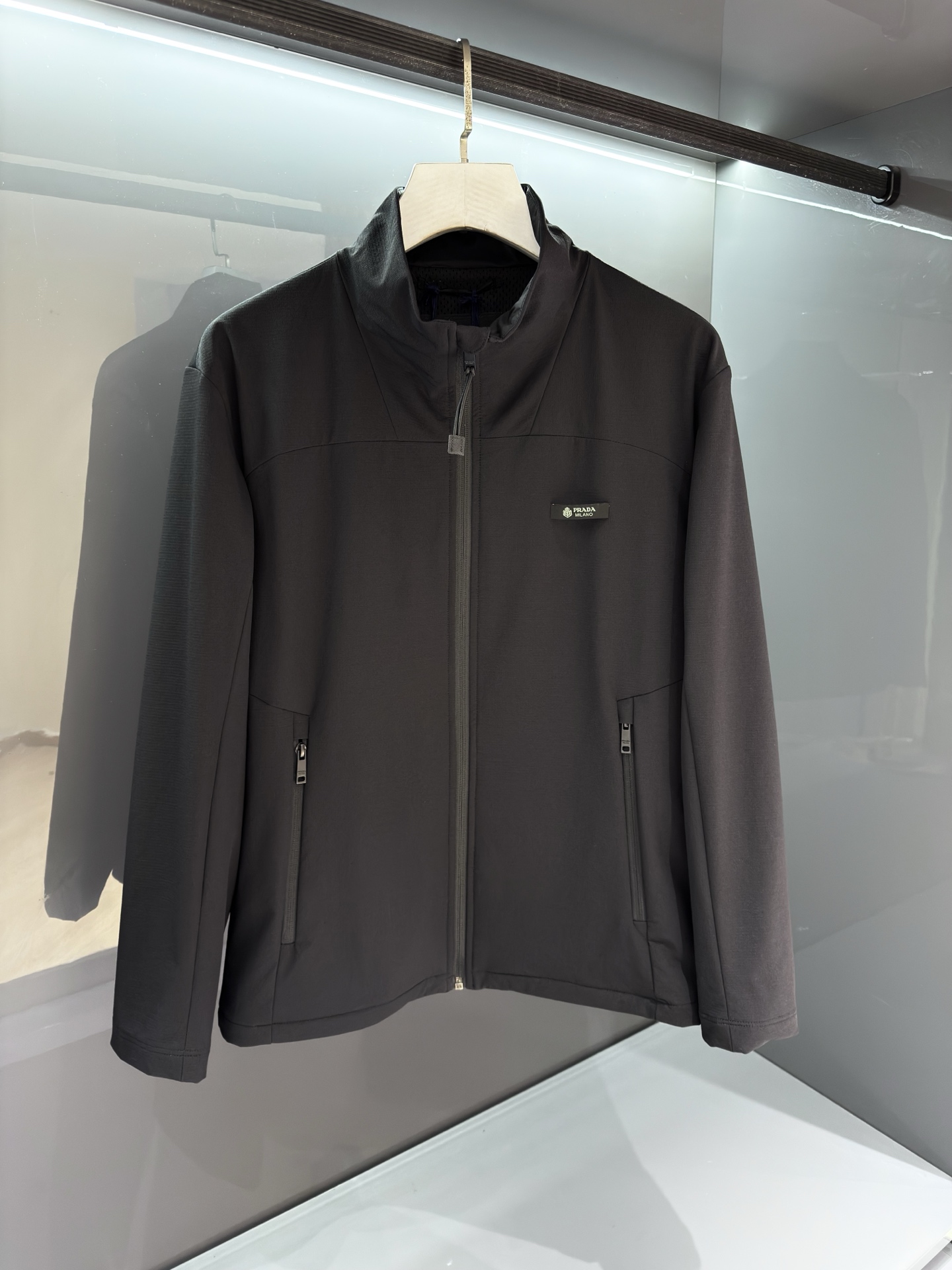 贸易公司订单‼️ PR*ad 26SS春季新品 男士立领夹克 时尚休闲外套 官网同步发售 P家始终以其独