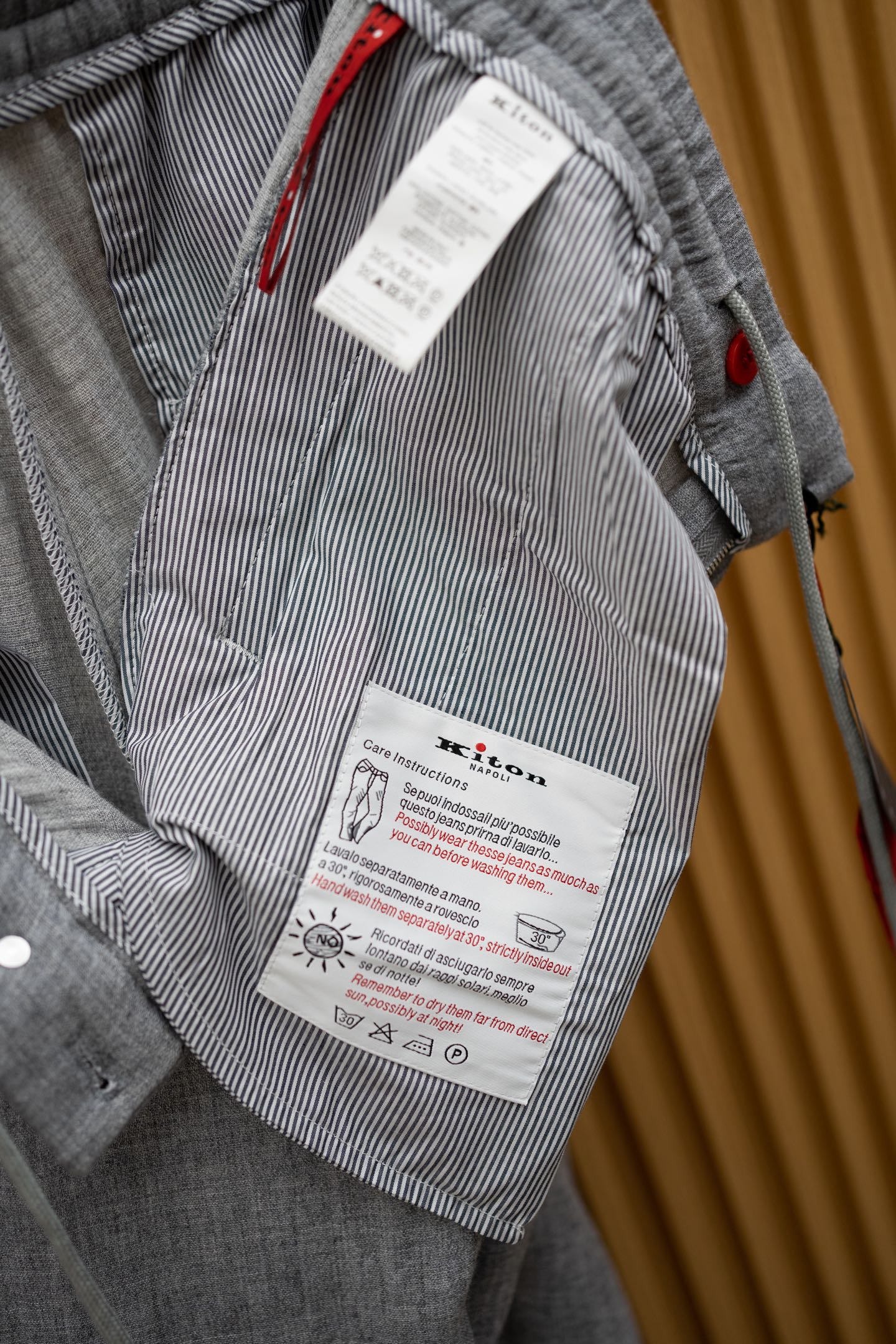 KT  休闲裤服装 9