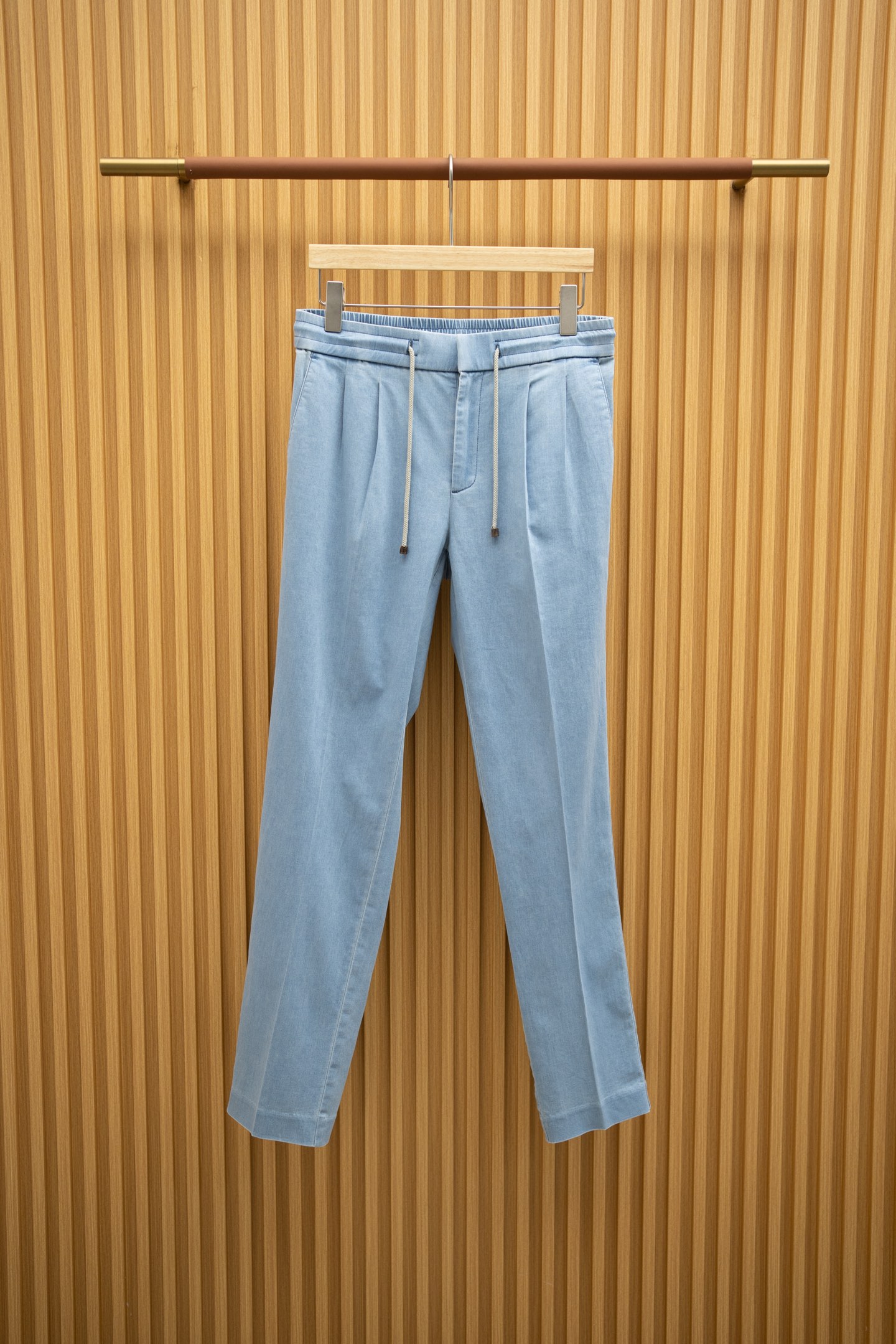 BC🔥1955/SS 最新款休闲裤
浅蓝色洗水工艺 弹力针织面料 完...