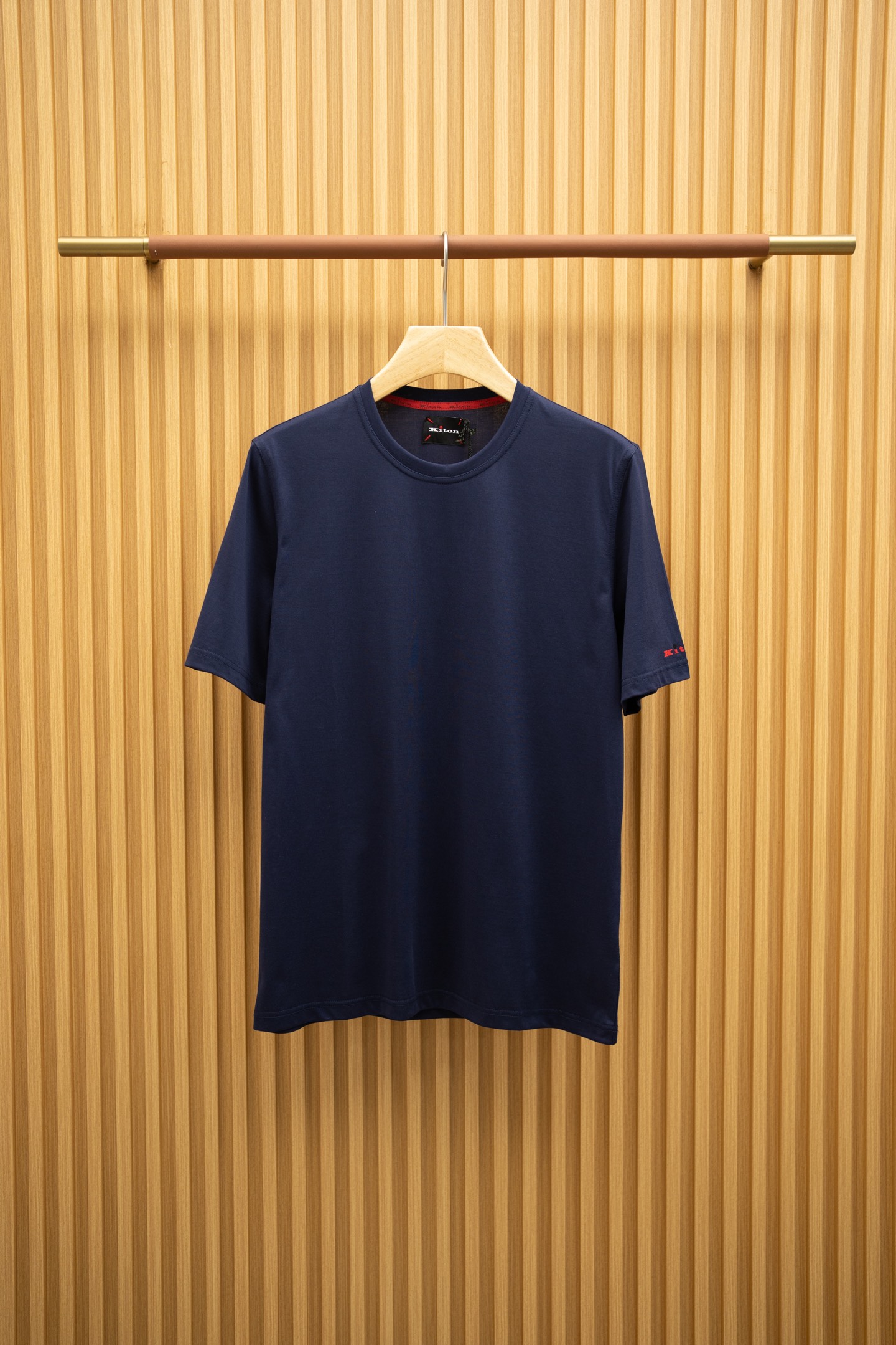 KT🔥1955/SS 经典升级版T恤
袖子植绒工艺标识logo 完美细节...