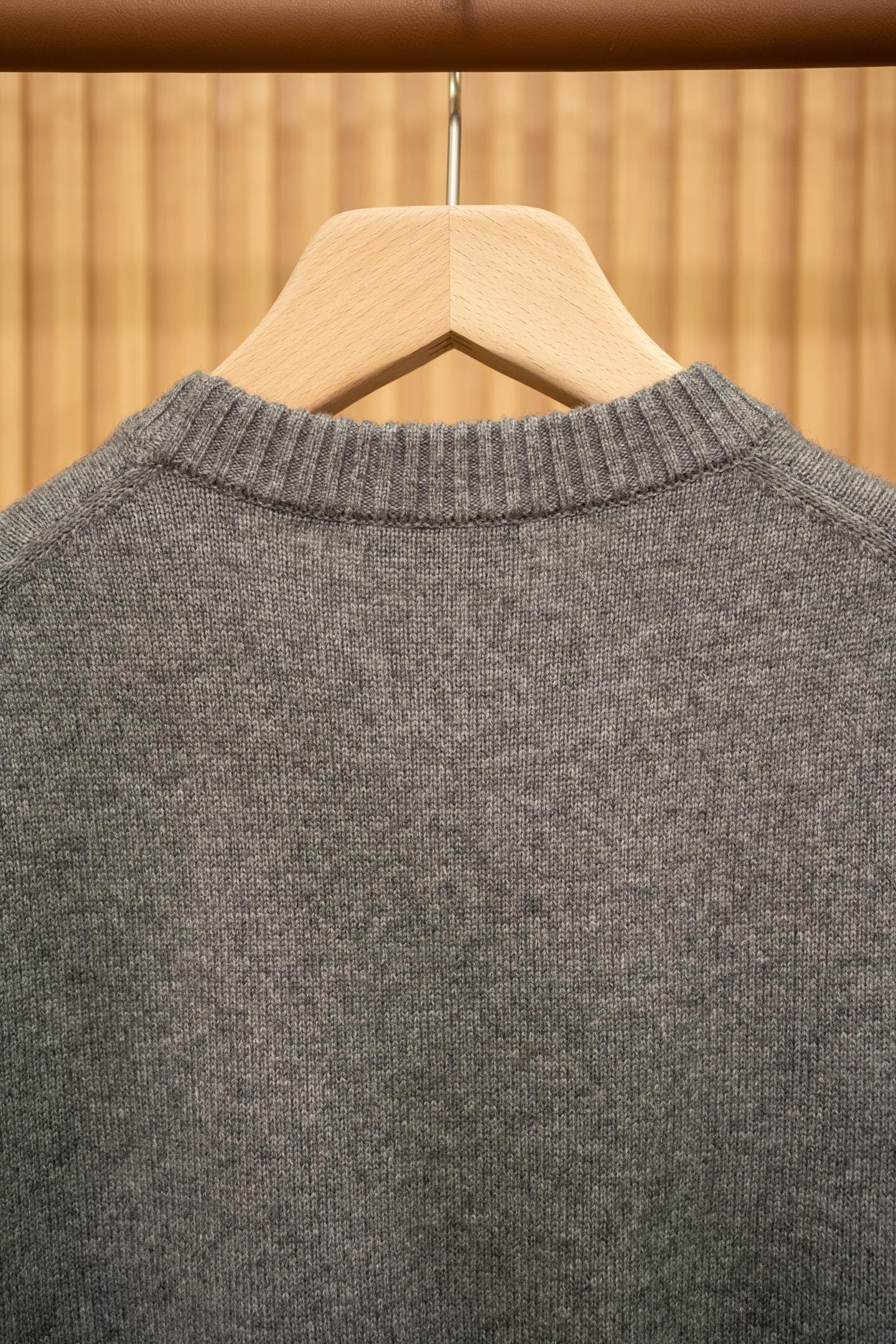 Hermès Grey Horse Patch Crew Neck Sweater