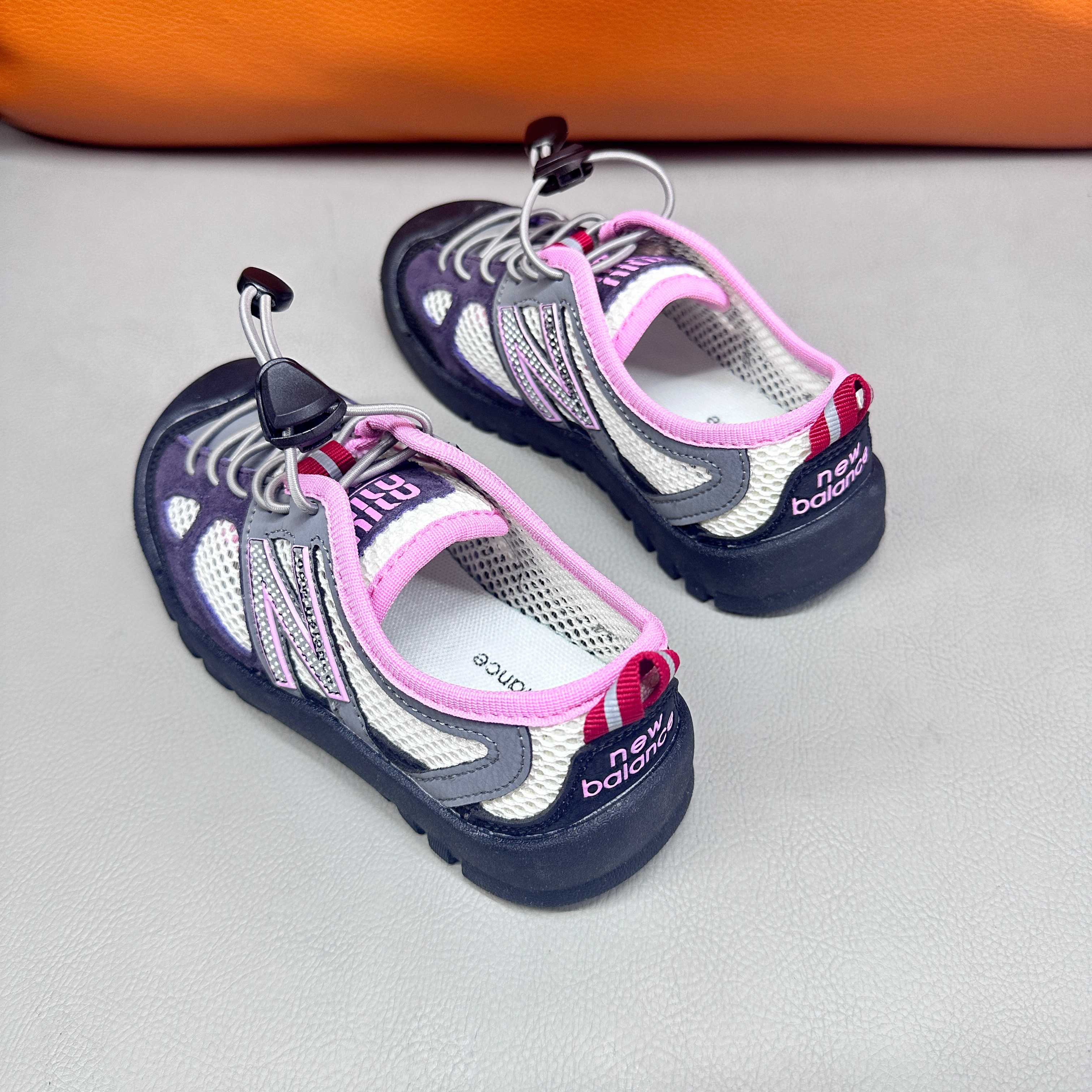 图片[3]-NB miumiu松紧带儿童溯溪软底儿童沙滩凉鞋透气网孔26-37码 🌟\”夏日必备！👶 NB miumiu 凉鞋的新魔法✨：踩沙不止乐趣，舒适度MAX !\”👣-选品中心