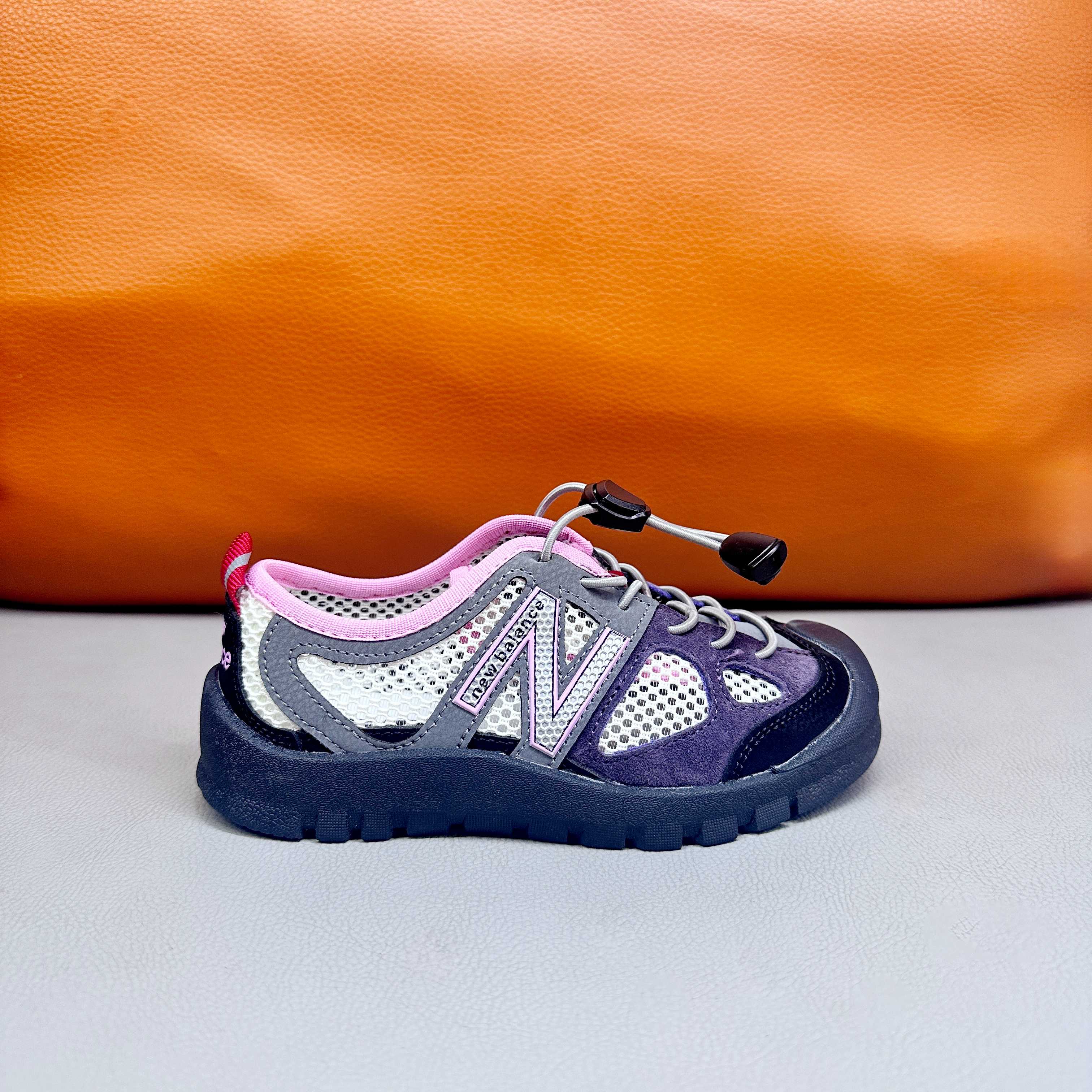 NB miumiu松紧带儿童溯溪软底儿童沙滩凉鞋透气网孔26-37码 🌟\”夏日必备！👶 NB miumiu 凉鞋的新魔法✨：踩沙不止乐趣，舒适度MAX !\”👣-选品中心