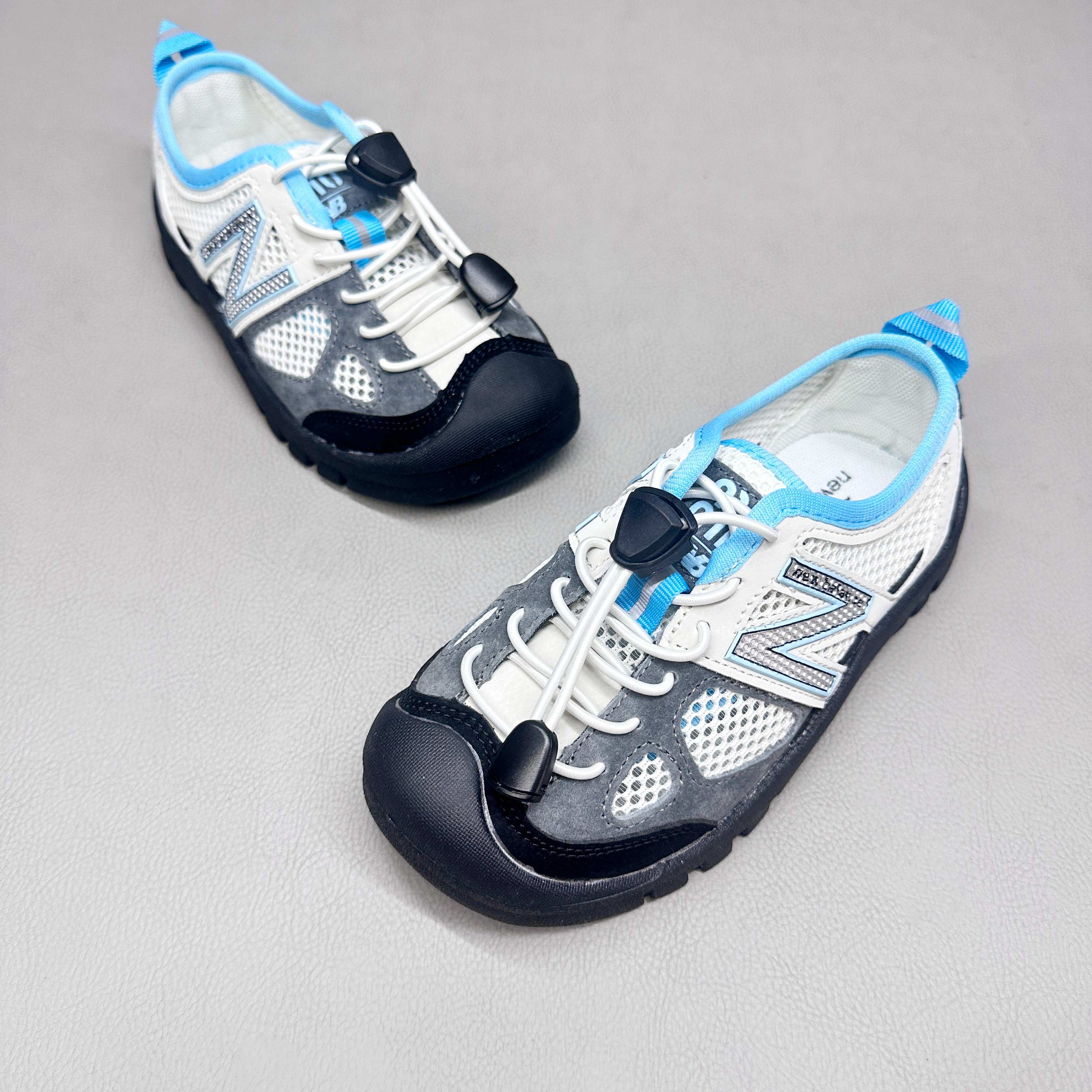 图片[9]-NB miumiu松紧带儿童溯溪软底儿童沙滩凉鞋透气网孔26-37码 🌟\”夏日必备！👶 NB miumiu 凉鞋的新魔法✨：踩沙不止乐趣，舒适度MAX !\”👣-选品中心