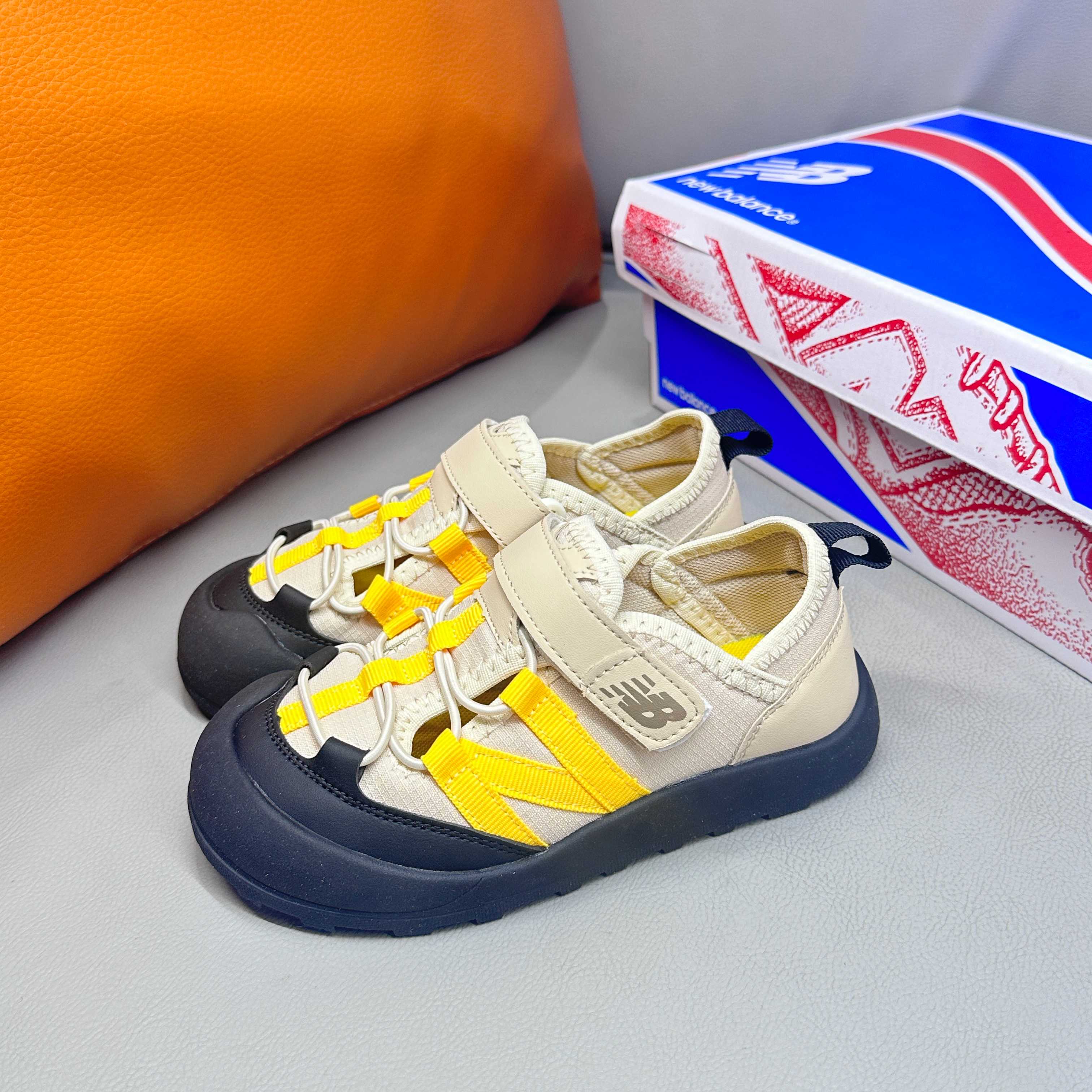 🔗 NB3205 魔术贴松紧带儿童溯溪软底儿童沙滩凉鞋透气网孔 🦶尺码：23-37码 🌟\