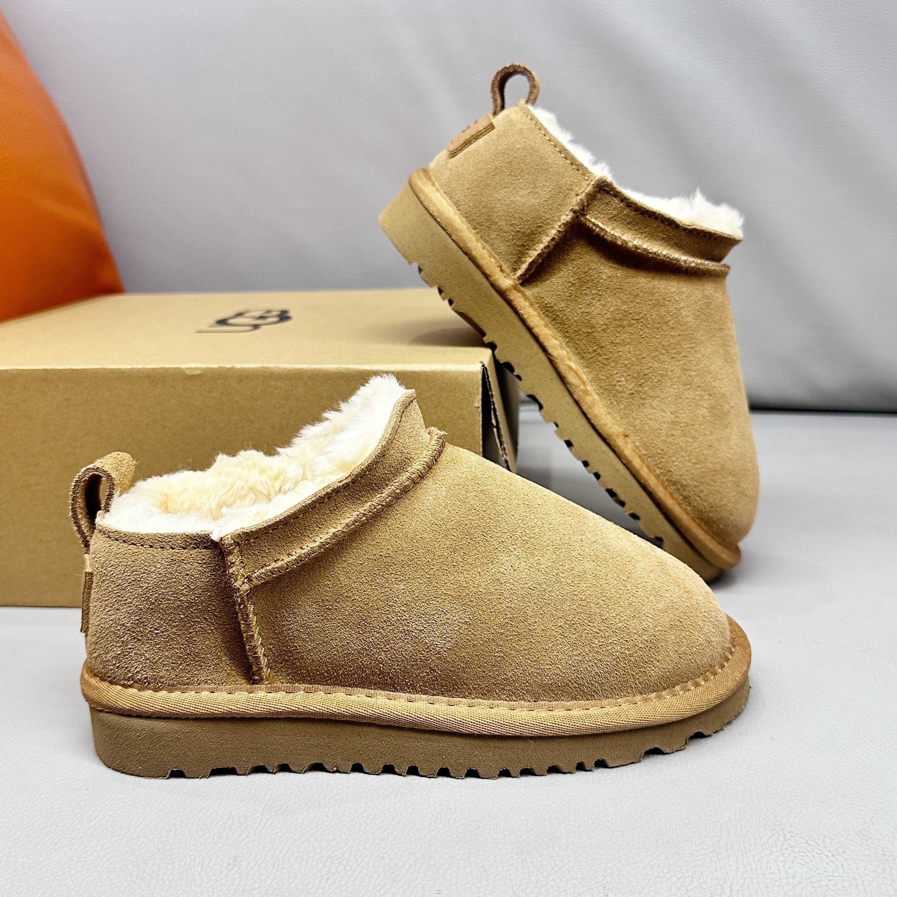 图片[7]-UGG田小娟同款超迷你亲子雪地靴26-40 冬季加绒一脚蹬懒人鞋，经典UGG明星款式❤️ 羊毛一體系列，質感滿滿💯EVA官網同款耐磨防滑大底，腳感超贊👍🏻-选品中心
