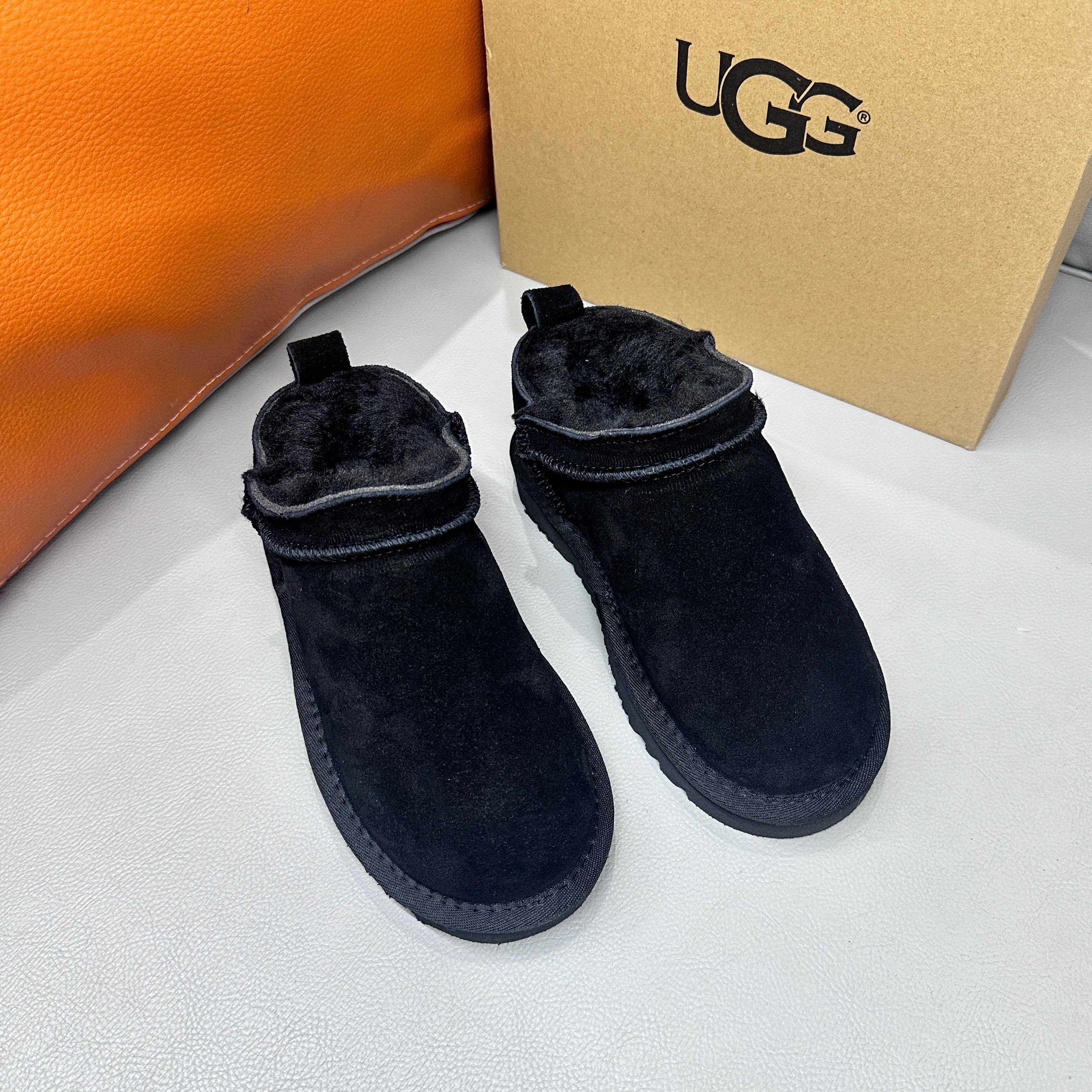 图片[6]-UGG田小娟同款超迷你亲子雪地靴26-40 冬季加绒一脚蹬懒人鞋，经典UGG明星款式❤️ 羊毛一體系列，質感滿滿💯EVA官網同款耐磨防滑大底，腳感超贊👍🏻-选品中心