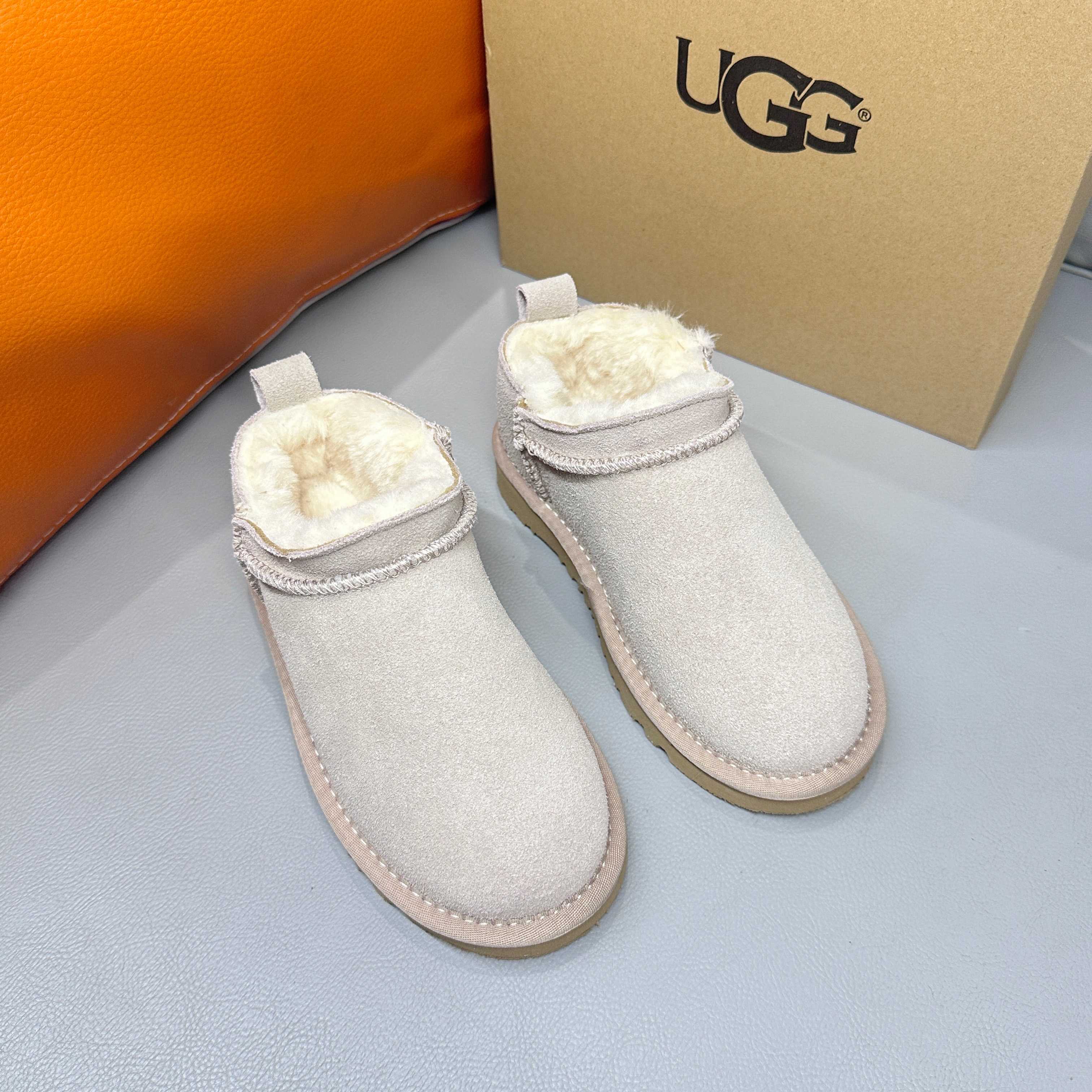 图片[6]-UGG田小娟同款超迷你亲子雪地靴26-40 冬季加绒一脚蹬懒人鞋，经典UGG明星款式❤️ 羊毛一體系列，質感滿滿💯EVA官網同款耐磨防滑大底，腳感超贊👍🏻-选品中心