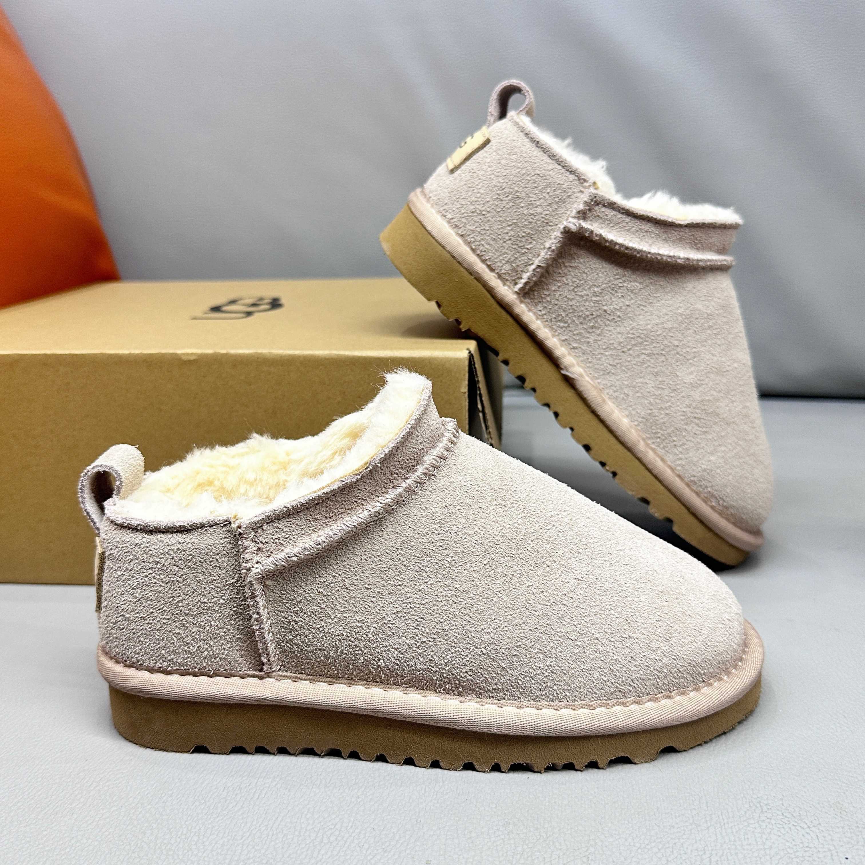 图片[7]-UGG田小娟同款超迷你亲子雪地靴26-40 冬季加绒一脚蹬懒人鞋，经典UGG明星款式❤️ 羊毛一體系列，質感滿滿💯EVA官網同款耐磨防滑大底，腳感超贊👍🏻-选品中心