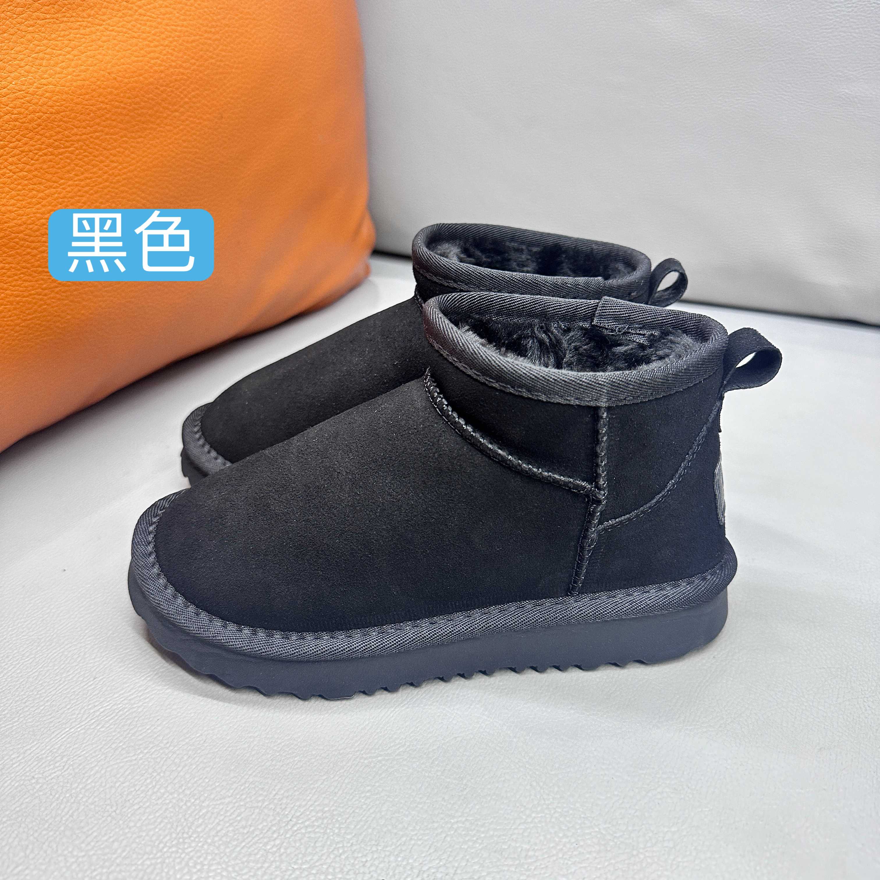 图片[2]-🚦正确版UGG周冬雨同款亲子雪地靴•尺码表🔻 尺码：26-39 量好脚长才是选码关键✔️ 🚨不同品牌，不同系列的鞋子，鞋码会存在差异，一定要量好宝宝脚长，脚长对照尺码表【参考适合脚长选码数 🚨孩子3个月脚长就会有变化，多花一分钟选码，节省换码一周的时间👊-选品中心