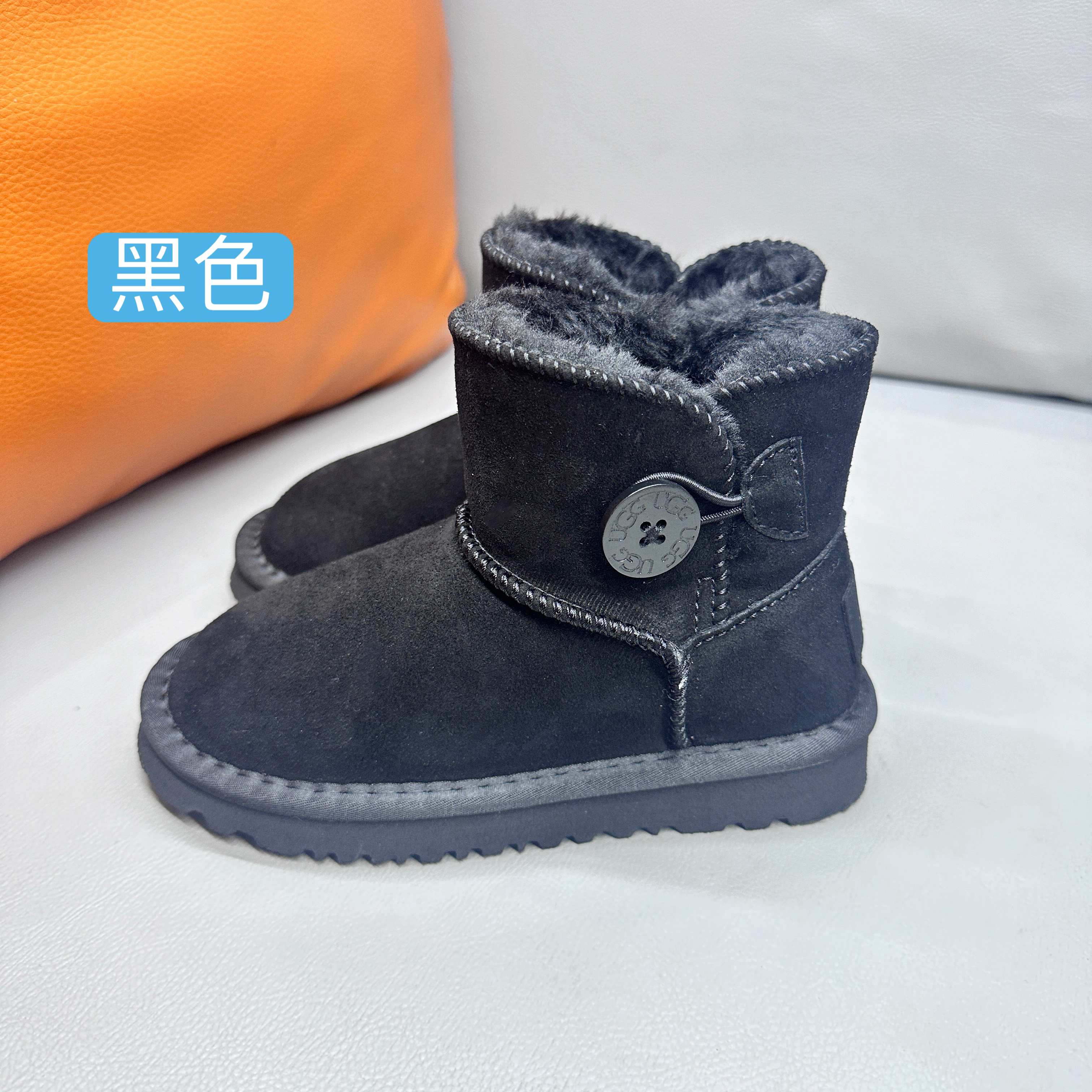 图片[2]-🚦正确版UGG桃木扣儿童亲子雪地靴•尺码表🔻 尺码：21-37 量好脚长才是选码关键✔️ 🚨不同品牌，不同系列的鞋子，鞋码会存在差异，一定要量好宝宝脚长，脚长对照尺码表【参考适合脚长选码数 🚨孩子3个月脚长就会有变化，多花一分钟选码，节省换码一周的时间👊-选品中心